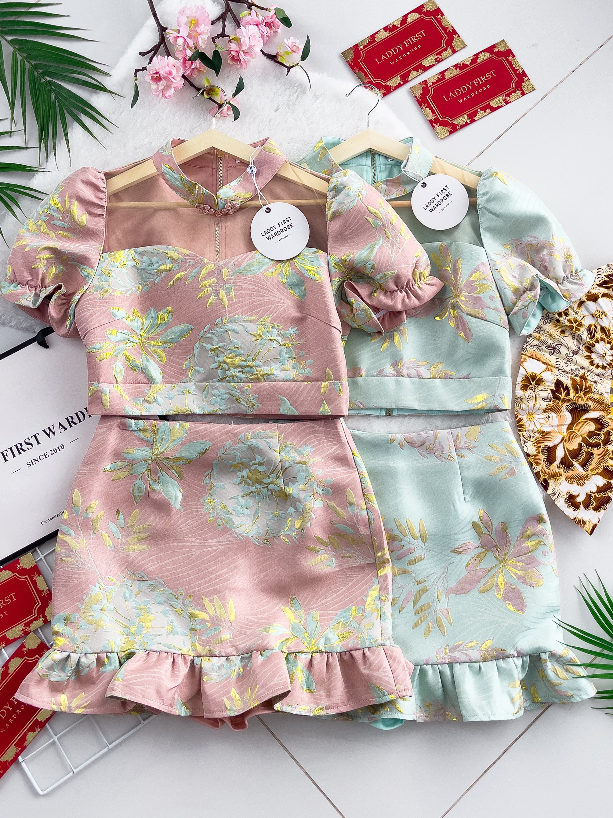 【SS3386-2】【LFW独家小圆饼】高品质两件式提花旗袍套装 泡泡袖提花拼接网纱旗袍上衣➕荷叶摆提花高腰裙子，内层有里布短裤 ❤️❤️