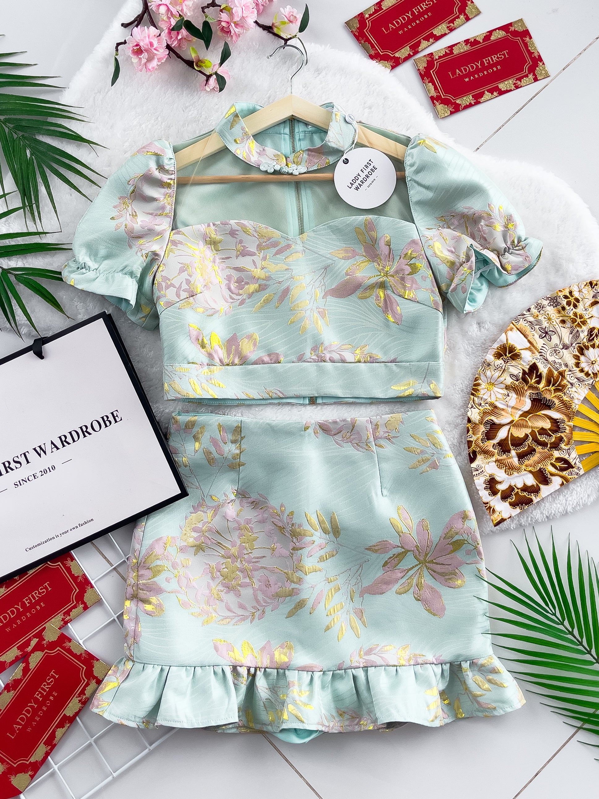 【SS3386-2】【LFW独家小圆饼】高品质两件式提花旗袍套装 泡泡袖提花拼接网纱旗袍上衣➕荷叶摆提花高腰裙子，内层有里布短裤 ❤️❤️