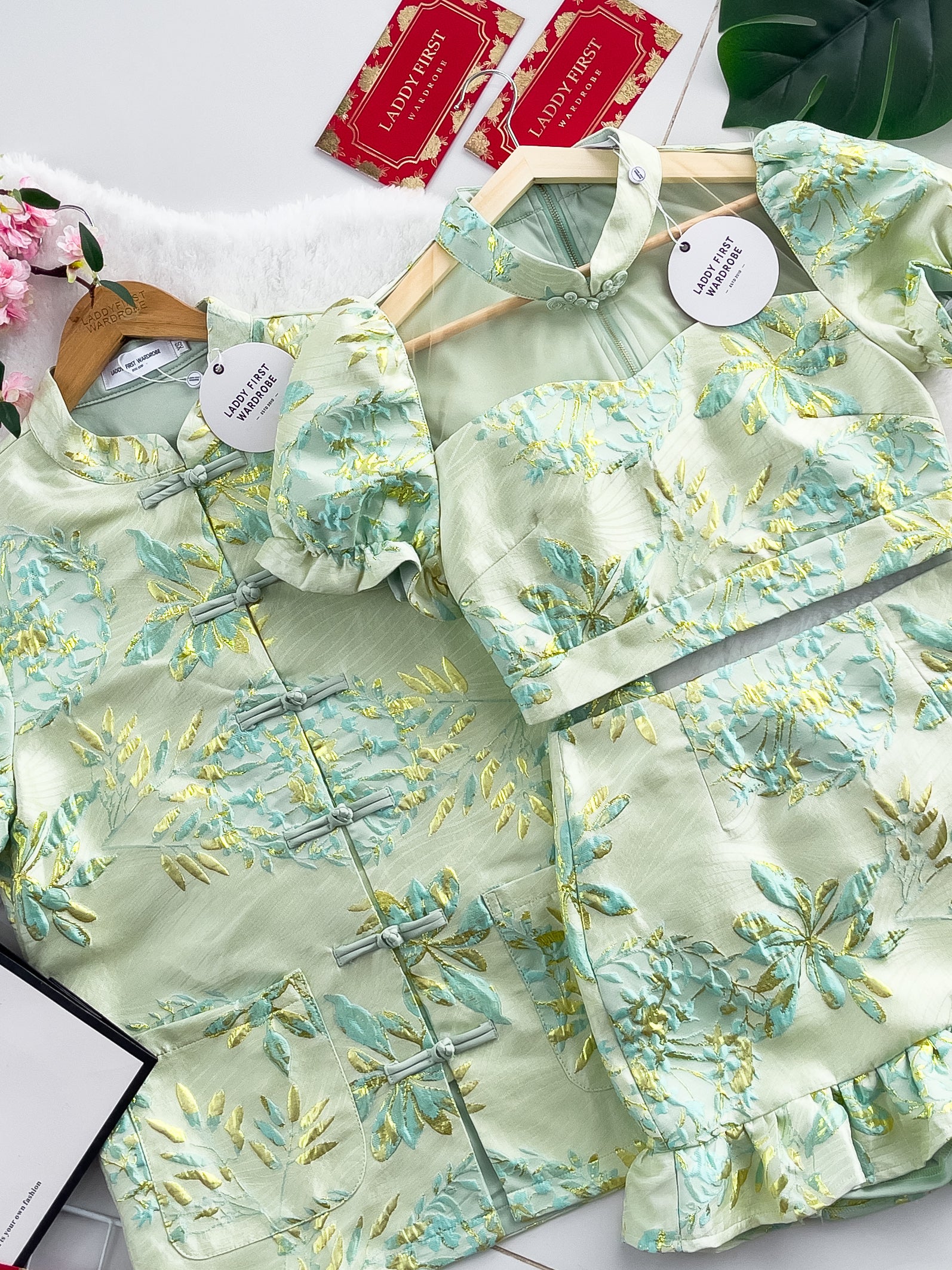 【SS3386-2】【LFW独家小圆饼】高品质两件式提花旗袍套装 泡泡袖提花拼接网纱旗袍上衣➕荷叶摆提花高腰裙子，内层有里布短裤 ❤️❤️