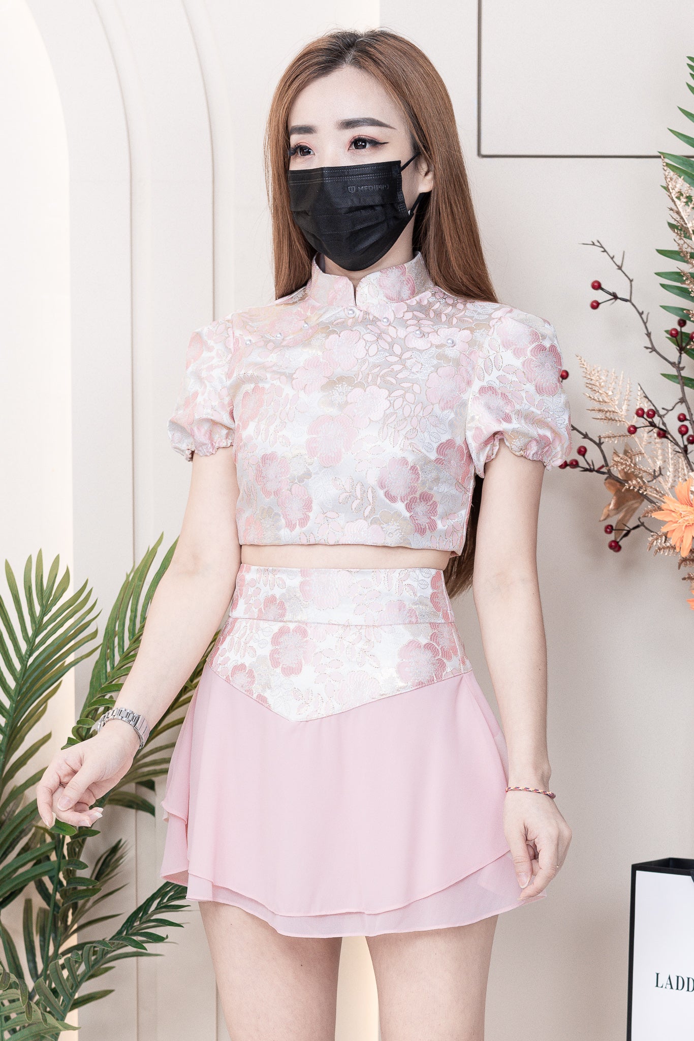 【SS3384】【独家小圆饼】两件式提花唐装旗袍套装 短袖珍珠设计提花上衣➕提花拼接雪纺裙子，内层有里布短裤 ❤️❤️