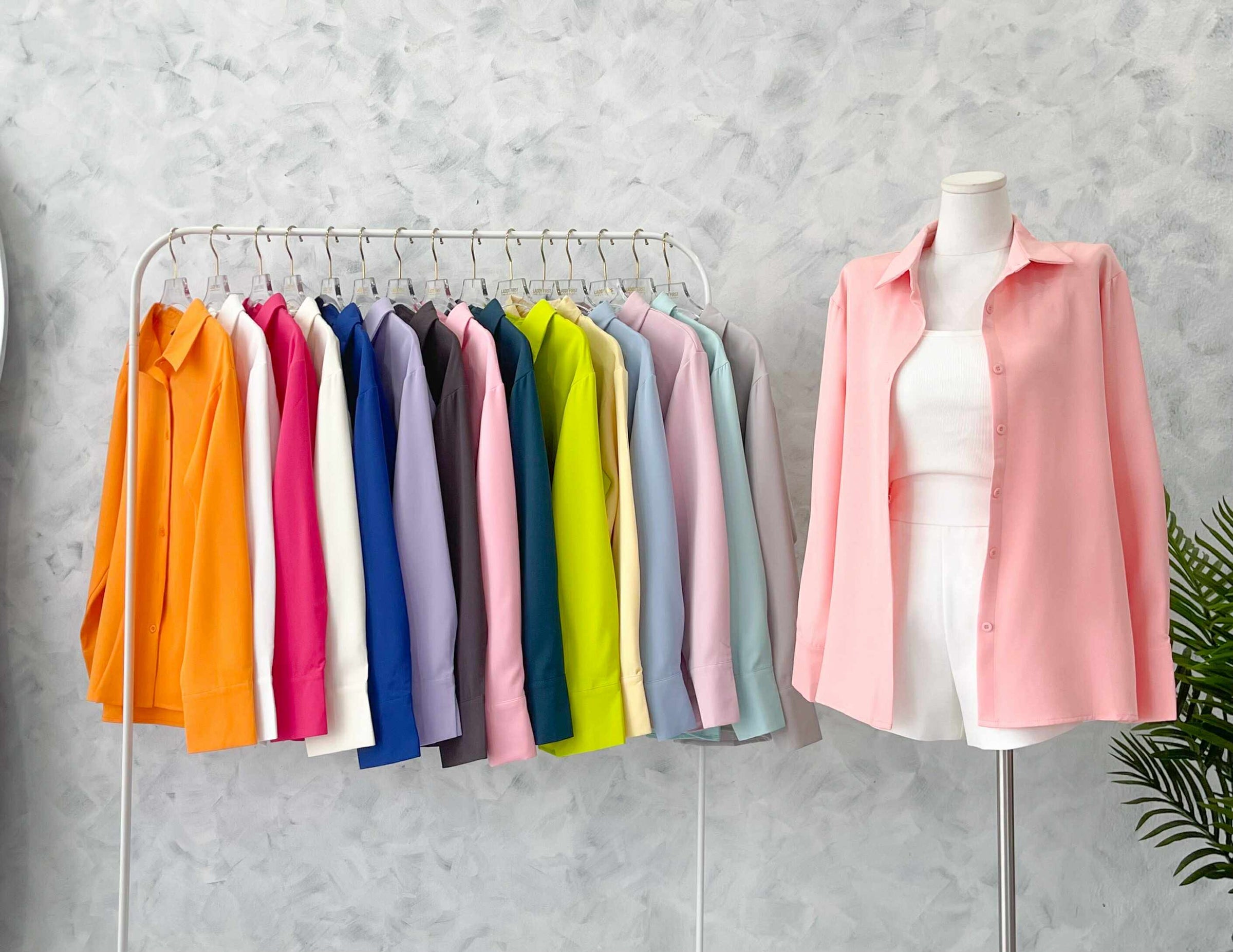 【T80340】＊订单不断＊ 独家爆款高品质韩式宽松版多巴胺色系翻领长袖西装衬衫上衣❤️【A-R1-C5】