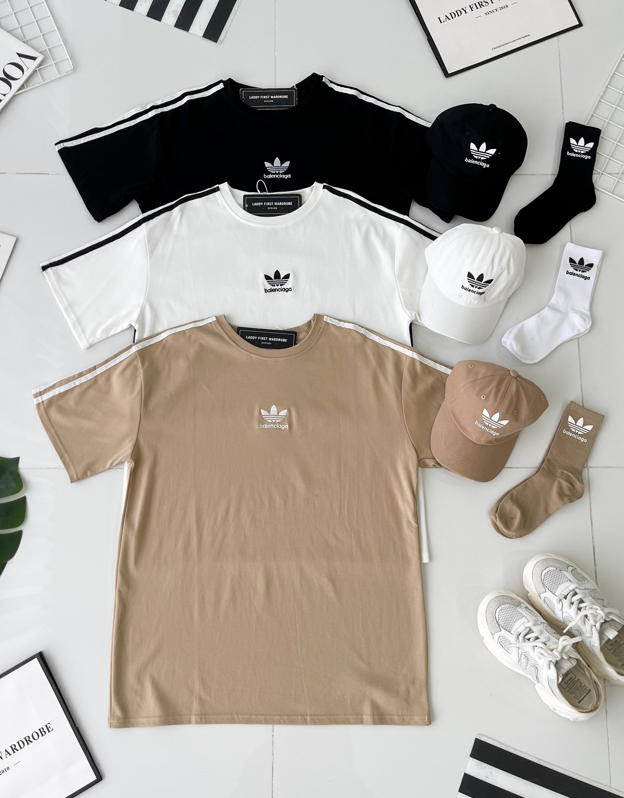 【O1166】高品质三件套男女同款圆领短袖三叶草刺绣Oversized 休闲上衣➕帽子➕袜子 ❤❤【A-RU-1】