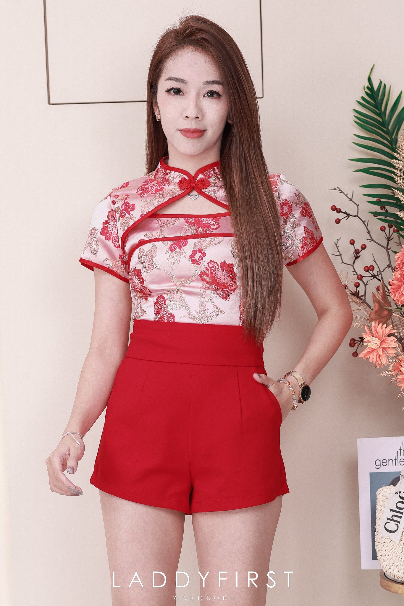 【S68210】LFW独家爆款【万能姐姐】高品质万能系列休闲简约日常百搭款西装高腰短裤，有口袋 #人人必入手 #必备百搭款 #高腰显瘦 ❤️❤️ 【C-R2-C6】