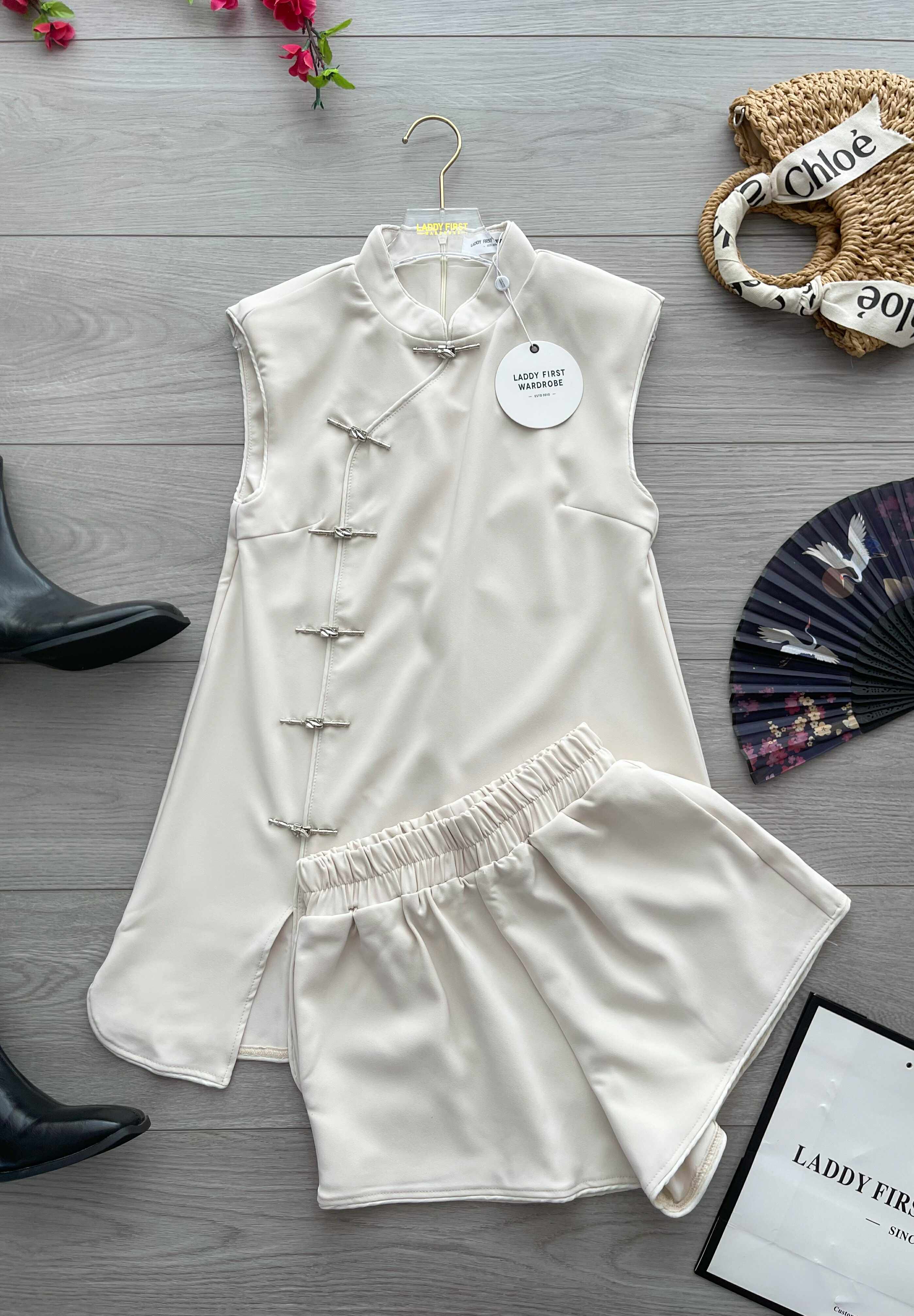 【SS3481】【LFW独家小圆饼】高品质两件式减龄洋气时尚新中式国风西装旗袍套装 排盘扣无袖旗袍连衣裙➕松紧腰弹力高腰百搭短裤，有口袋 ❤️❤️