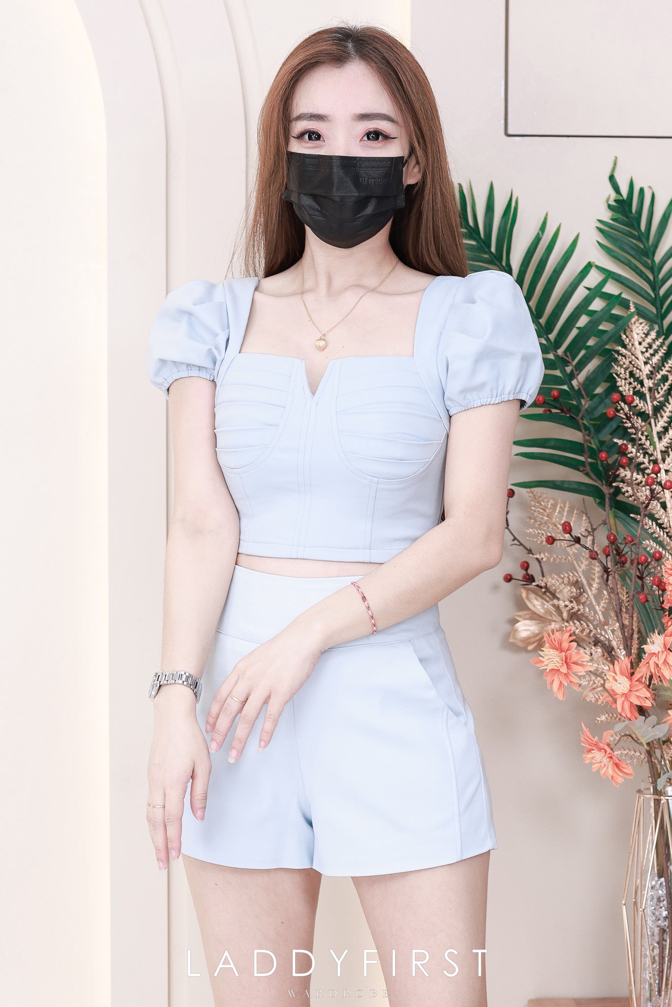 【S80194-1】【LFW独家爆款】万能西装高腰休闲百搭短裤，有口袋 后中拉链，内层加里布
