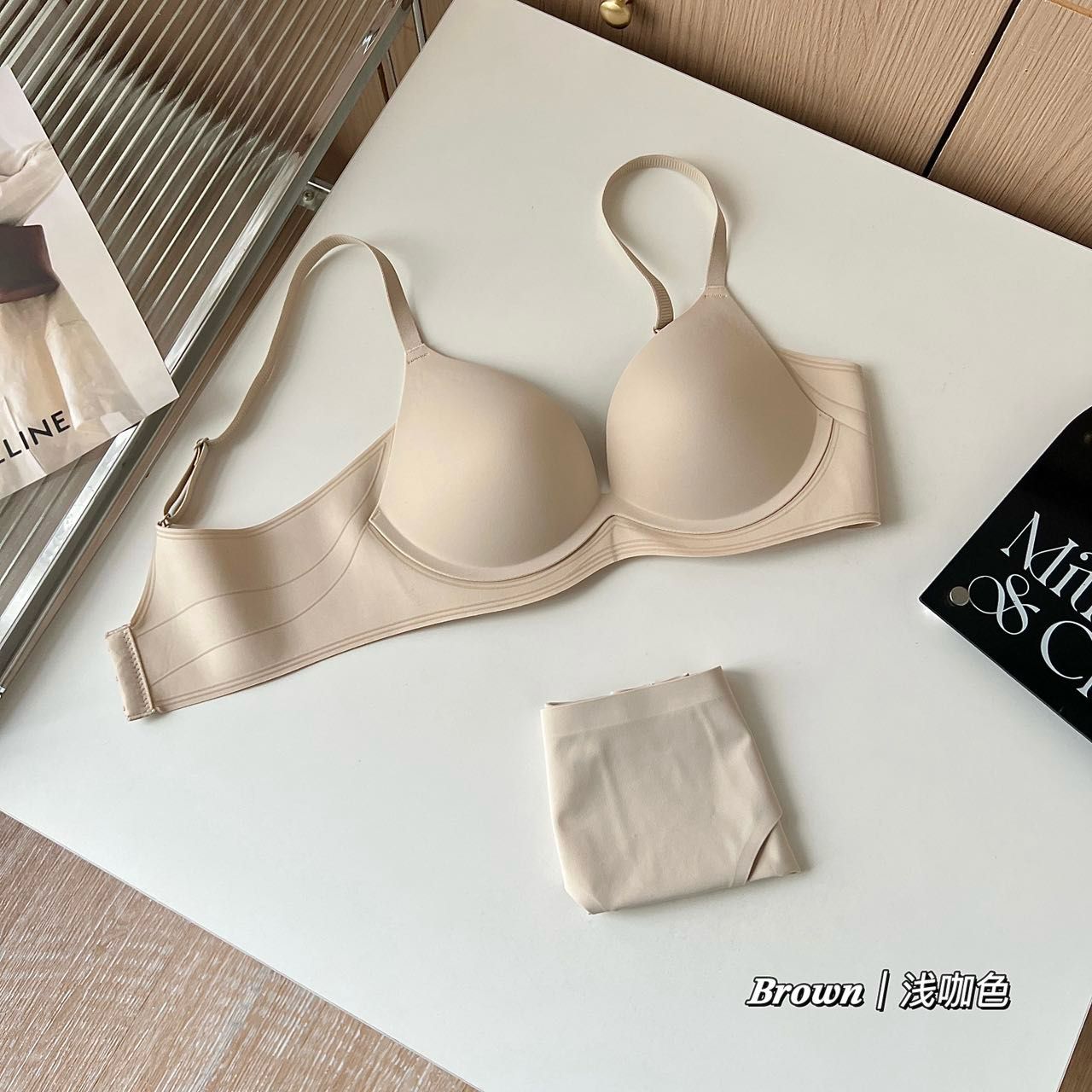 【A2883】＊内衣套装组合＊ 高品质极简约纯色提拉软支撑无痕内衣 ➕ 内裤 ❤️