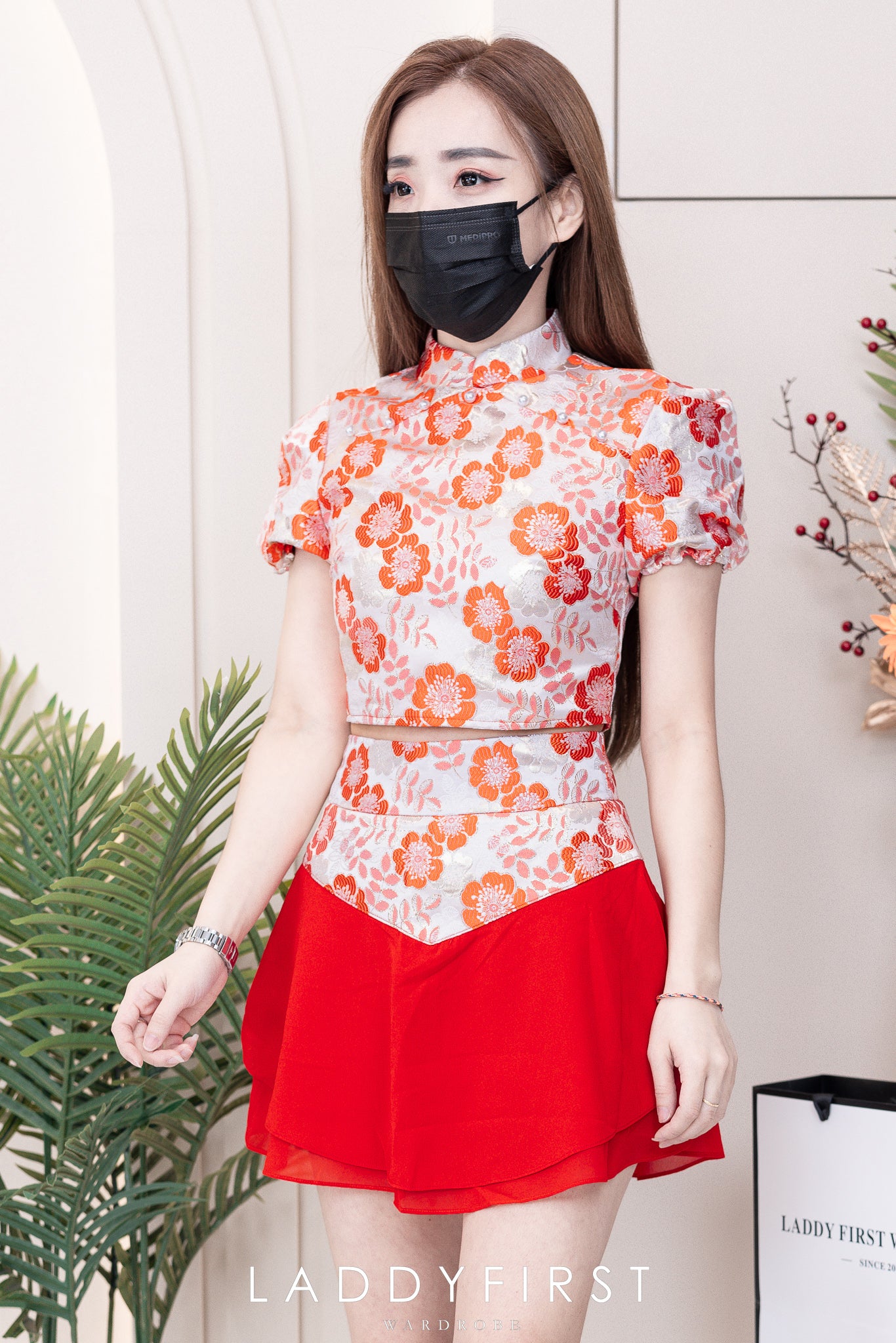 【SS3384】【独家小圆饼】两件式提花唐装旗袍套装 短袖珍珠设计提花上衣➕提花拼接雪纺裙子，内层有里布短裤 ❤️❤️