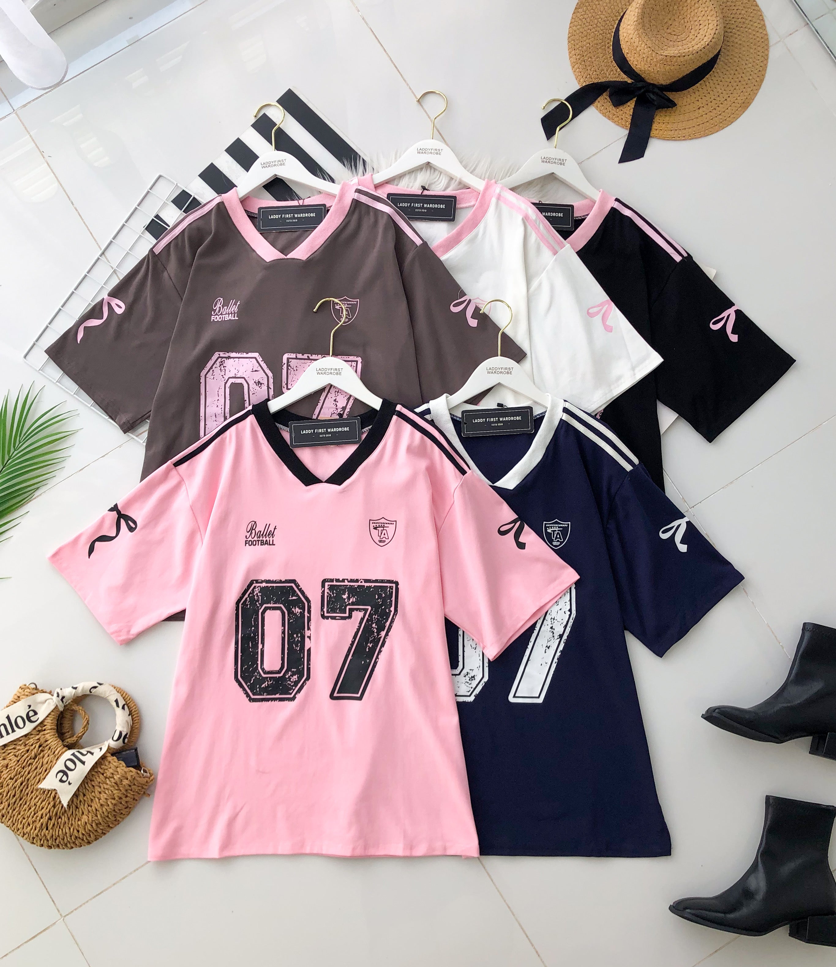 【T110906】高品质V领拼色07运动风纯棉弹力Oversized 日常休闲上衣 ❤❤