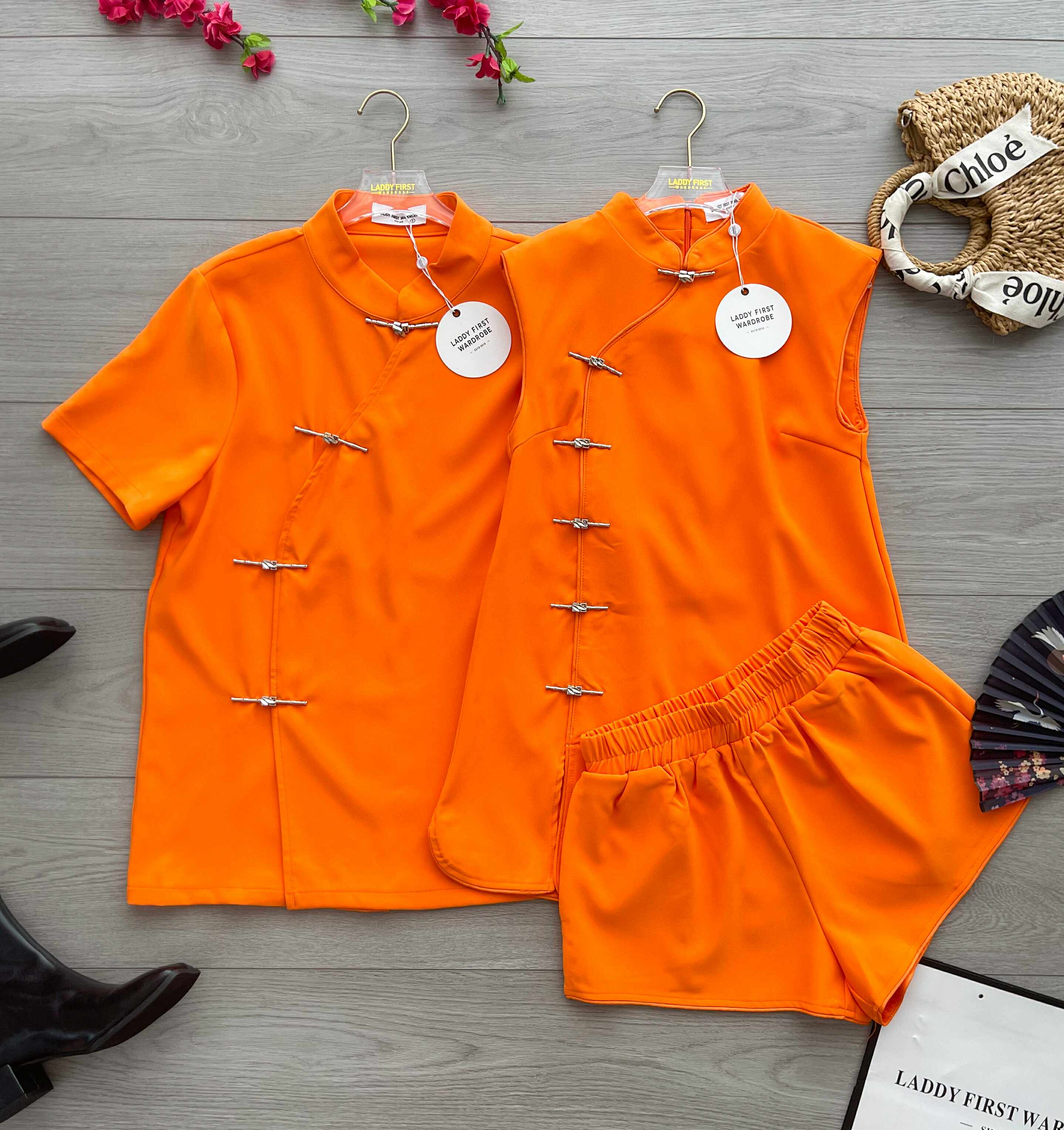 【T3482】【LFW独家小圆饼】高品质男女同款西装短袖金属盘扣唐装旗袍上衣，有口袋 ❤️❤️