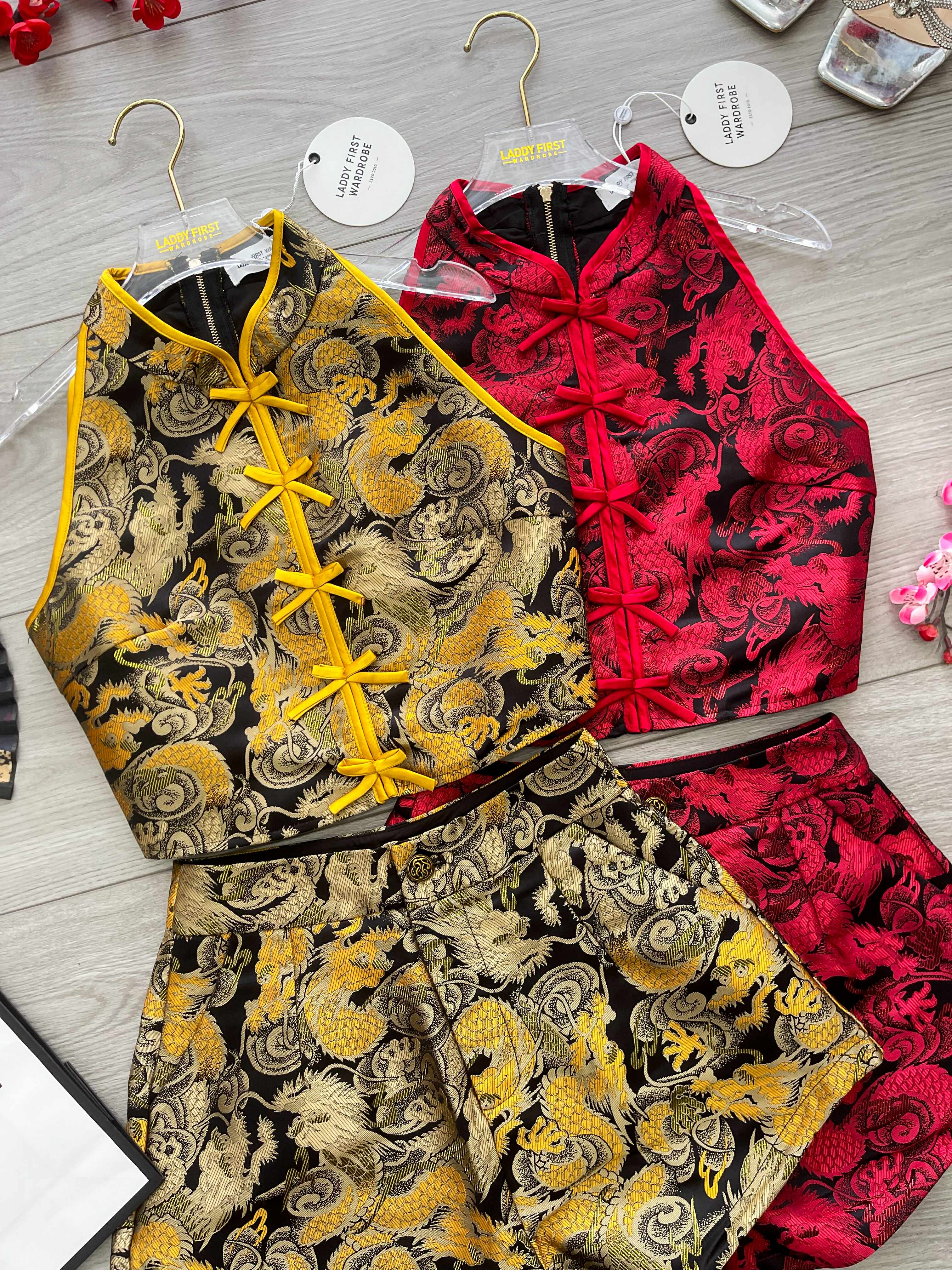 【SS3498】【LFW独家小圆饼】高品质两件式高档CUT IN气质龙纹提花旗袍套装 CUT IN蝴蝶结盘扣提花旗袍上衣➕提花高腰短裤，有口袋 ❤️❤️