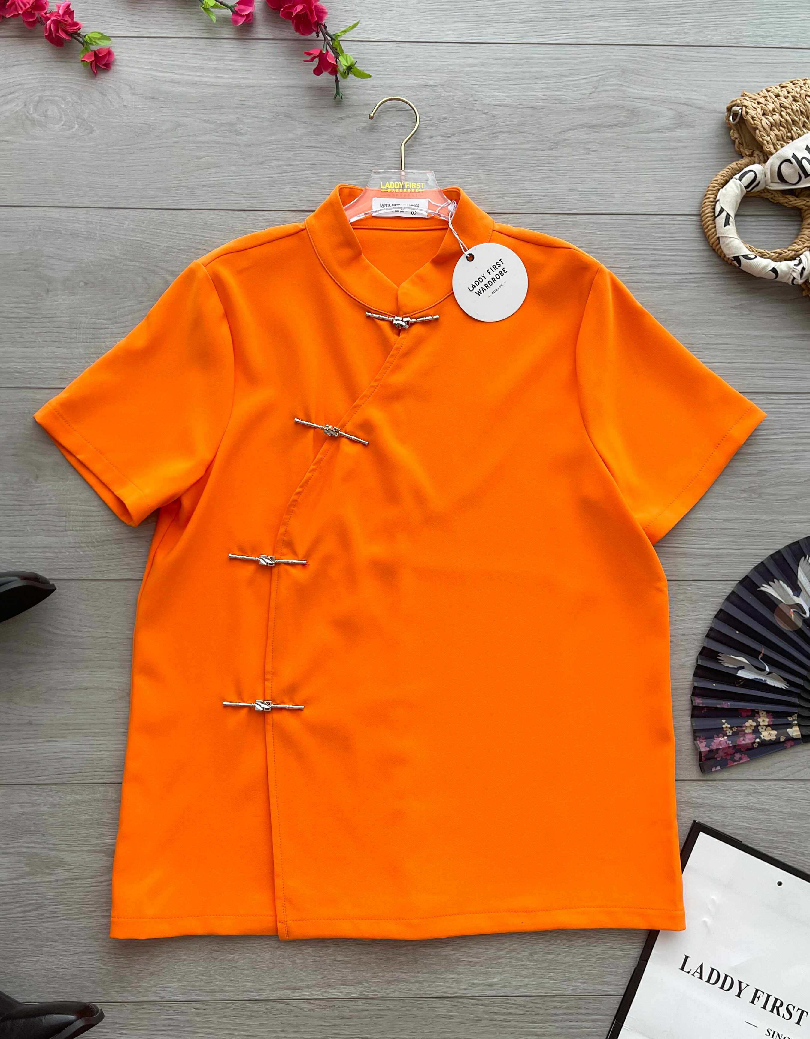 【T3482】【LFW独家小圆饼】高品质男女同款西装短袖金属盘扣唐装旗袍上衣，有口袋 ❤️❤️