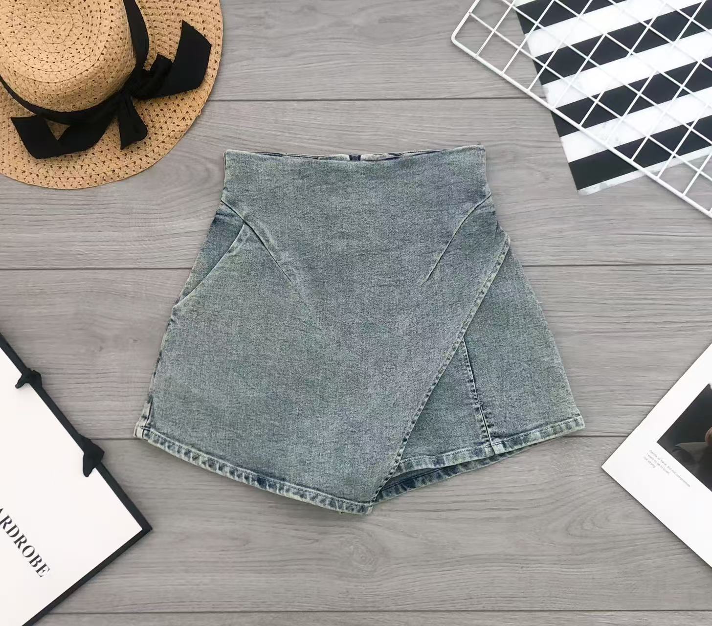 【S2460】高品质COTTON JEANS牛仔弹力前裙后裤简约百搭高腰裤裙，有口袋 ❤️❤️