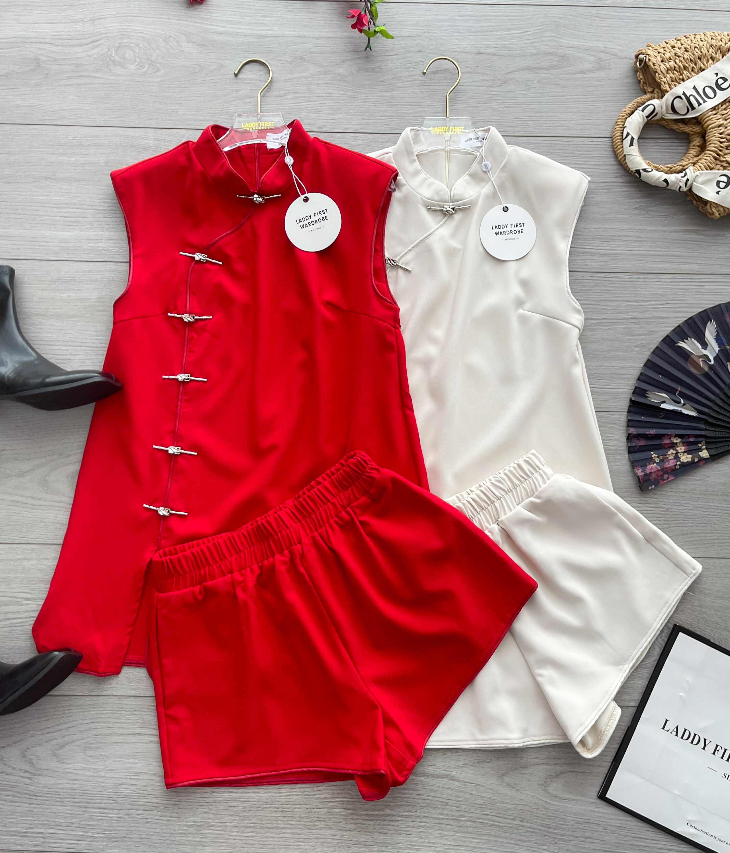 【SS3481】【LFW独家小圆饼】高品质两件式减龄洋气时尚新中式国风西装旗袍套装 排盘扣无袖旗袍连衣裙➕松紧腰弹力高腰百搭短裤，有口袋 ❤️❤️