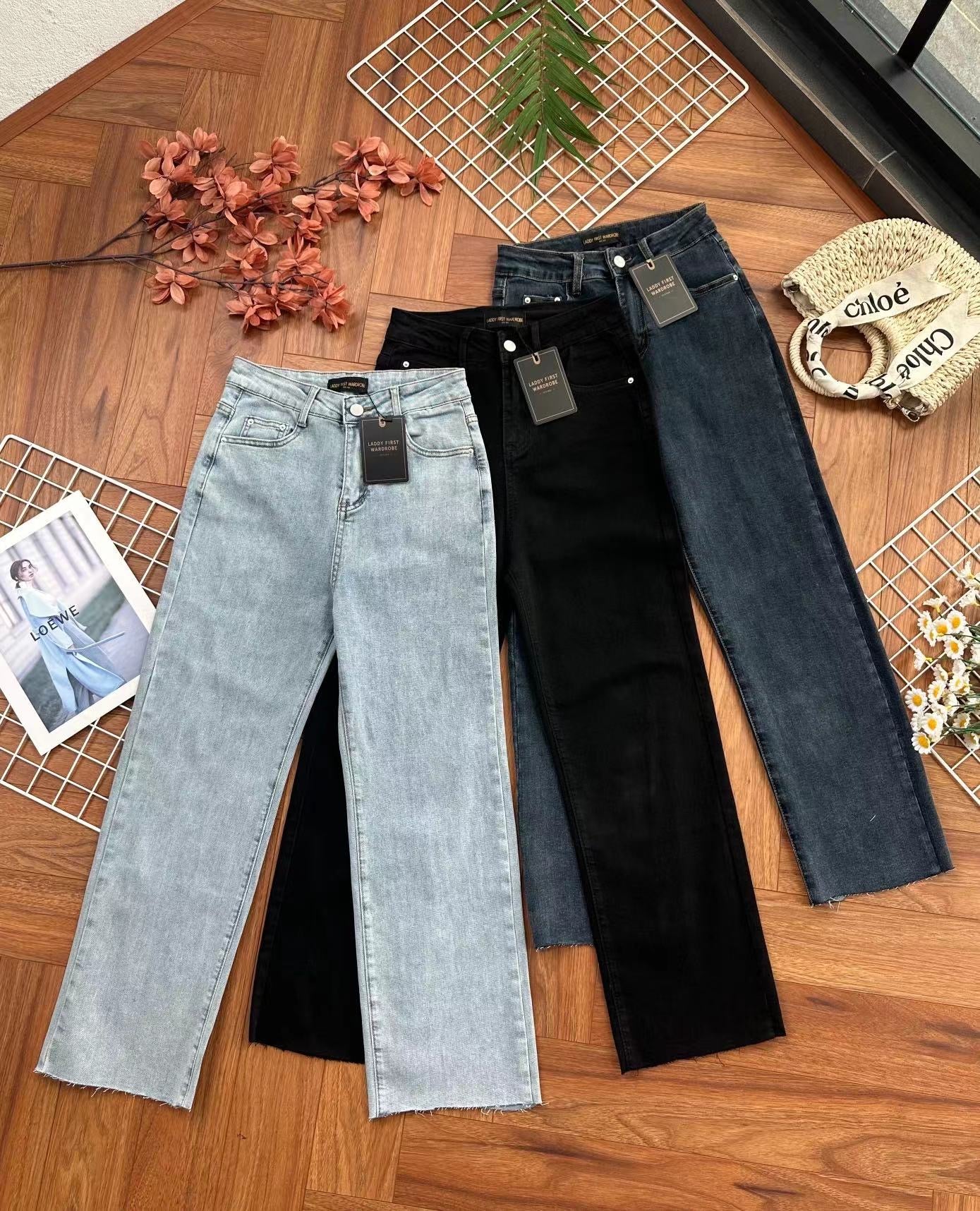 【L560】高品质高腰修身显瘦牛仔窄脚九分长裤，有口袋 #COTTON弹力牛仔面料 ❤️❤️