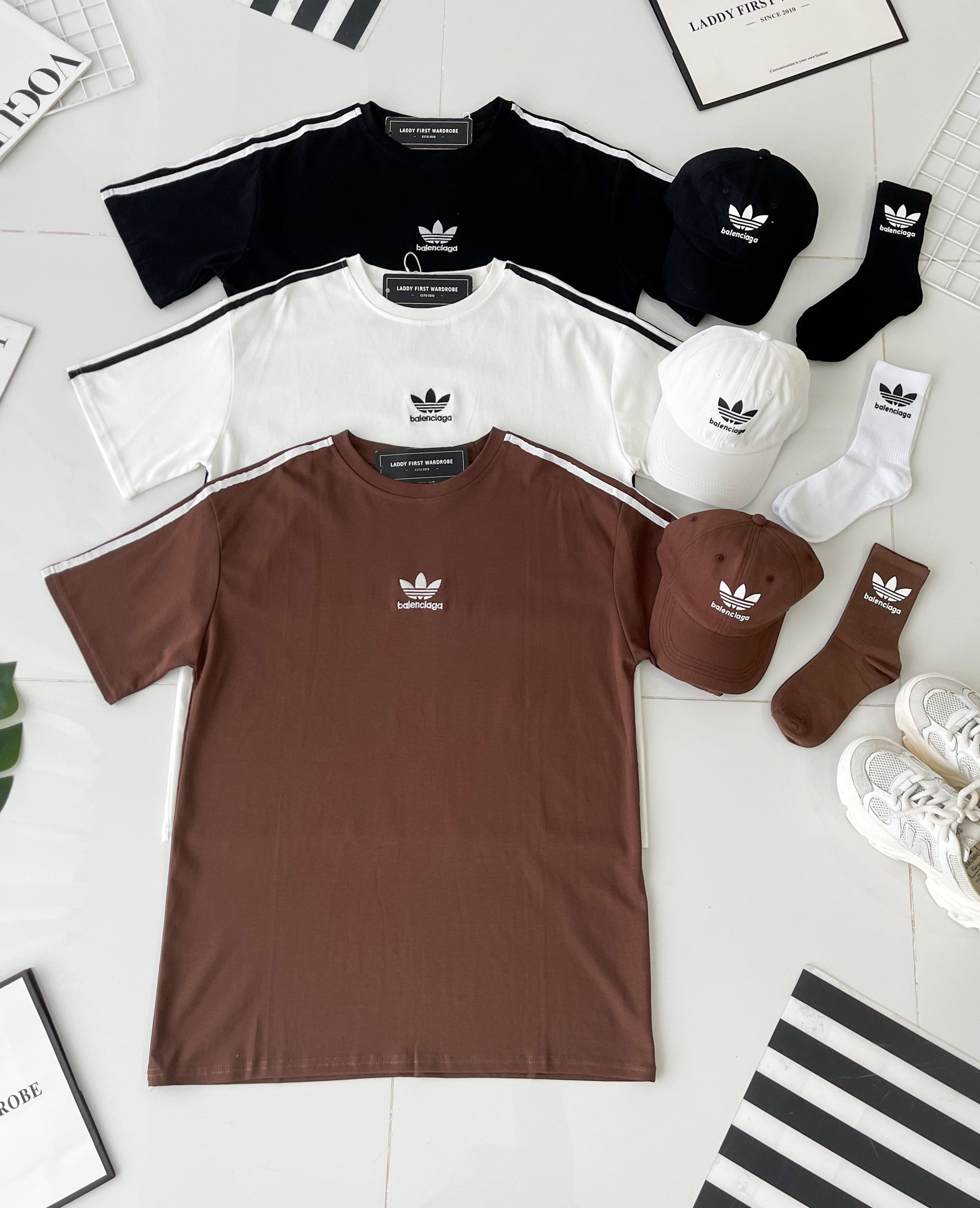 【O1166】高品质三件套男女同款圆领短袖三叶草刺绣Oversized 休闲上衣➕帽子➕袜子 ❤❤【A-RU-1】