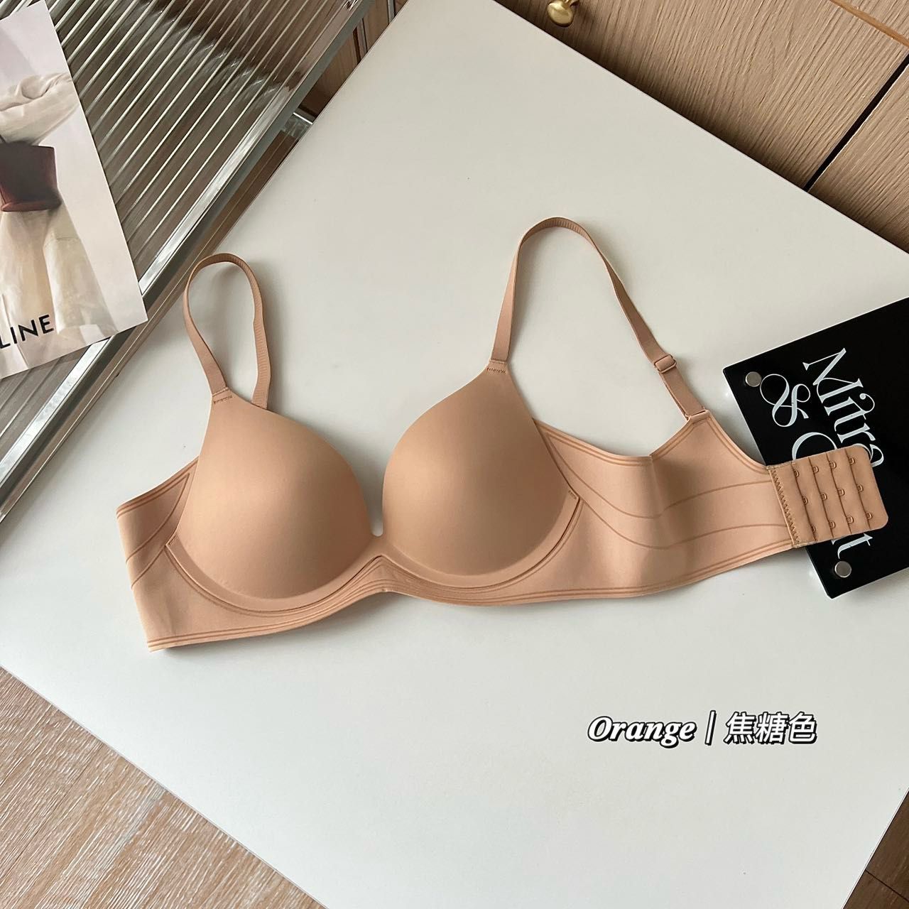 【A2883】＊内衣套装组合＊ 高品质极简约纯色提拉软支撑无痕内衣 ➕ 内裤 ❤️