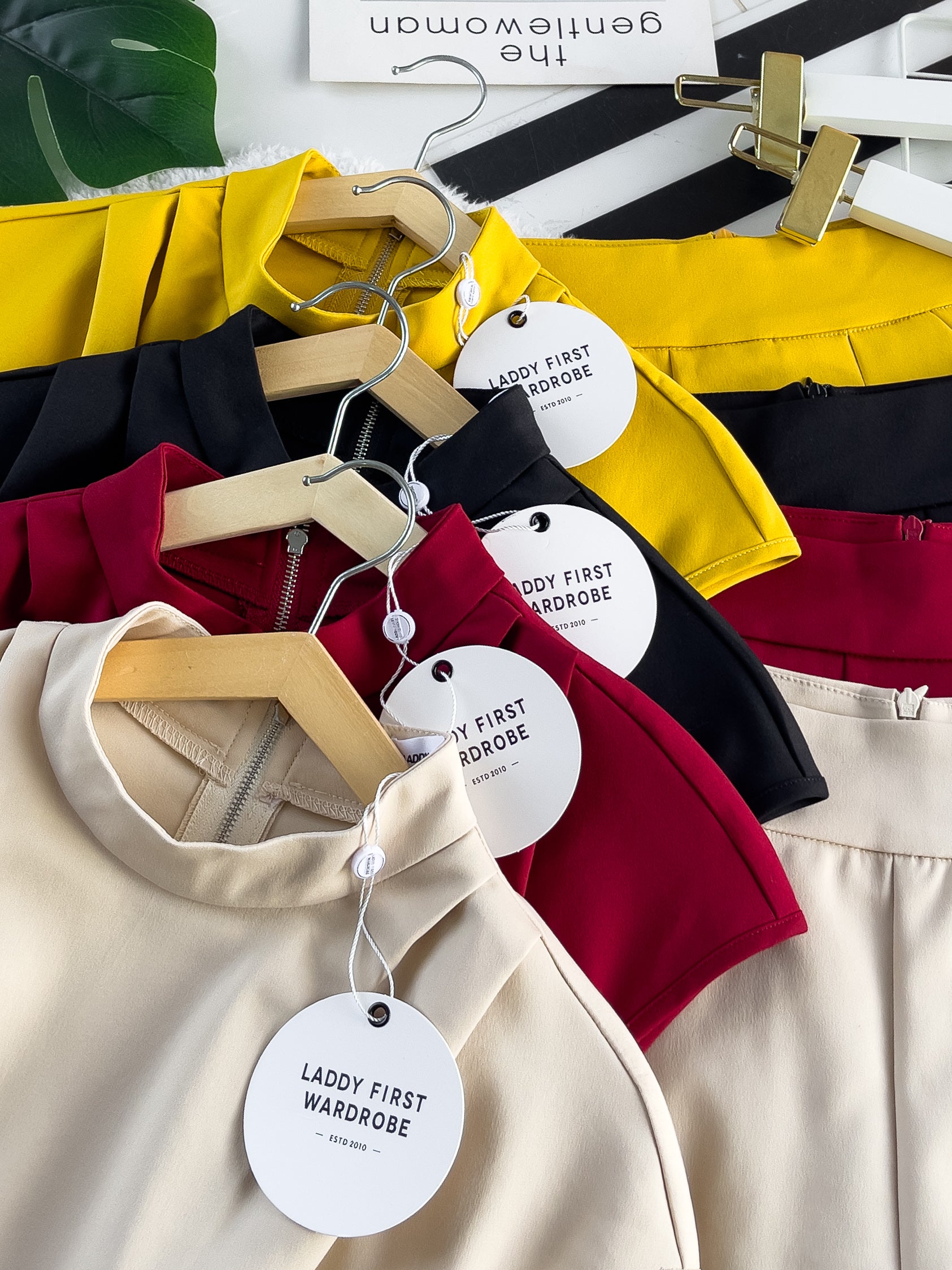 【SS3468】【LFW独家小圆饼】高品质两件式气质西装简约时装百搭套装 出袖西装时装上衣➕西装高腰百搭短裤，有口袋 ❤️❤️【A-R2-C2】