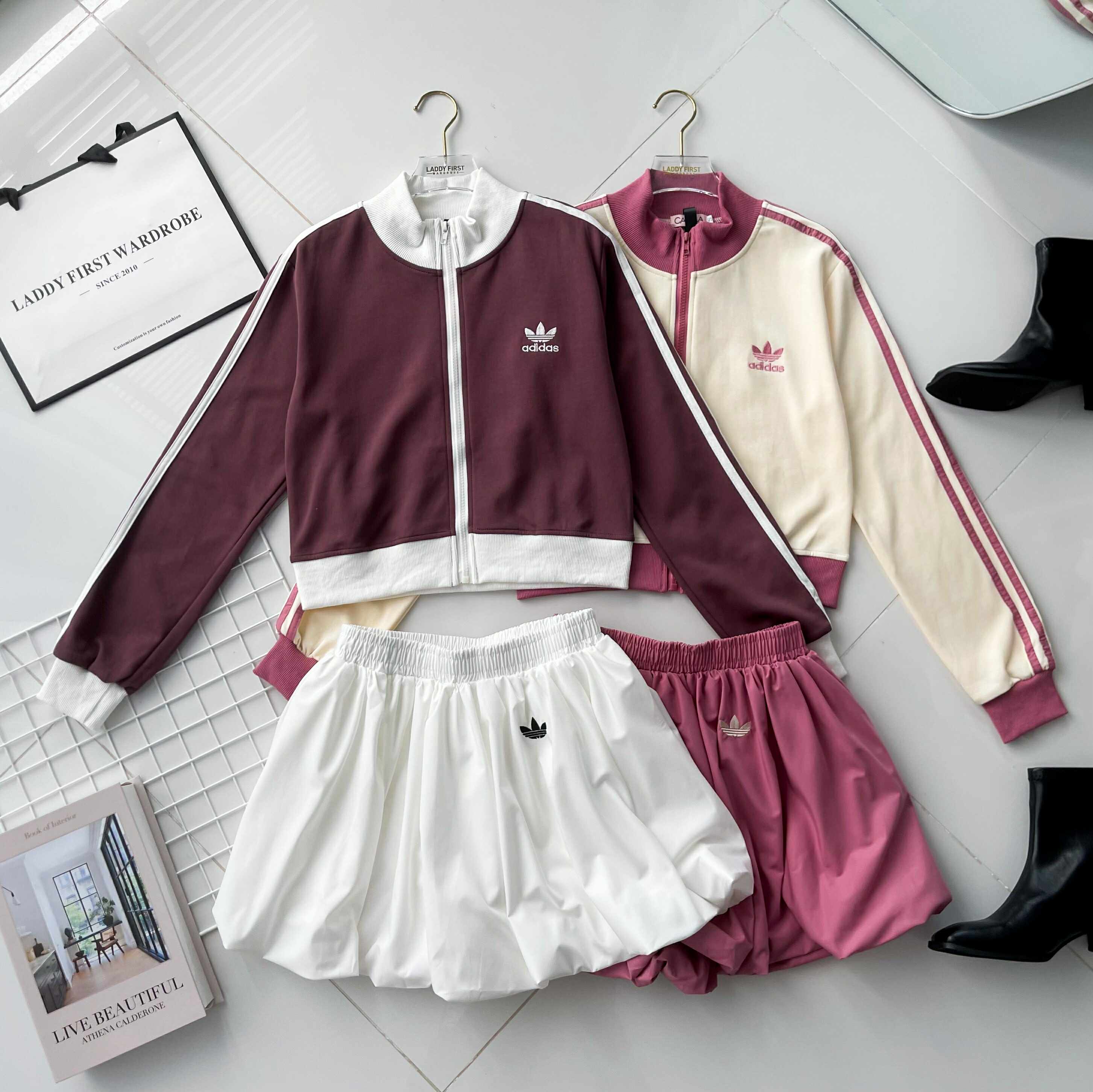 【SS21682 / 3394】高品质两件式刺绣adidas运动风时尚套装 撞色长袖卫衣外套➕松紧腰弹力百褶花苞裙子，内层有里布短裤 ❤️❤️