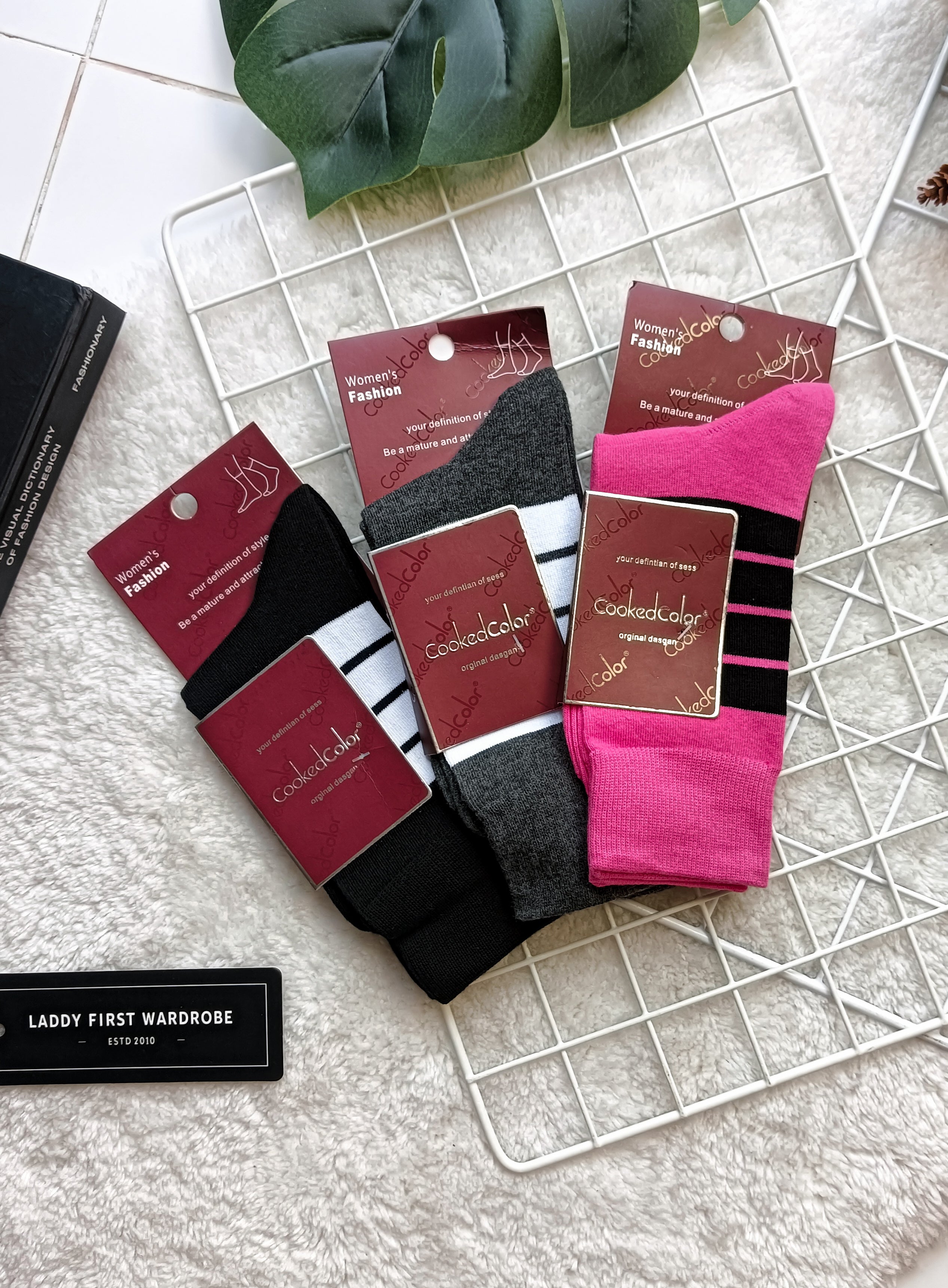 【A8845】高品质棉质Ins风韩版百搭潮透气中长筒袜子 🧦 #透气不闷脚