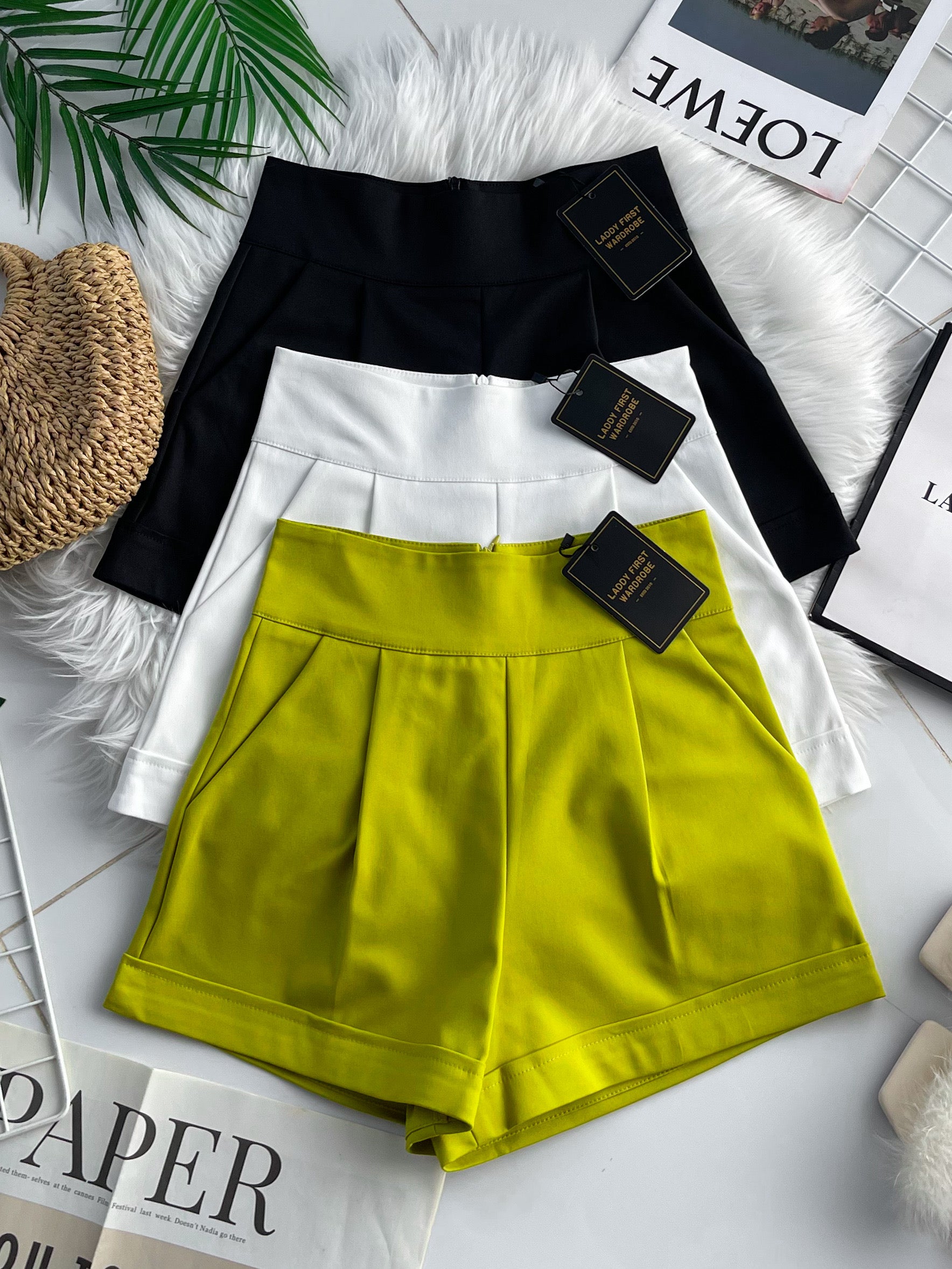 【S6422】✨独家爆单王✨ 独家定制款高品质简约日常西装万能高腰阔腿百搭短裤，有口袋 后中拉链 ❤️❤️ 【D-R1-C4】