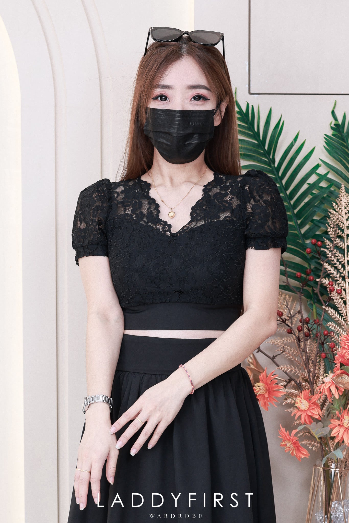 【SS3433】【网站福利款✨】【LFW独家小圆饼】高品质两件式高端气质时装套装 短袖蕾丝时装上衣➕中长款西装高腰裙子 ❤️❤️【D-R3-C5】