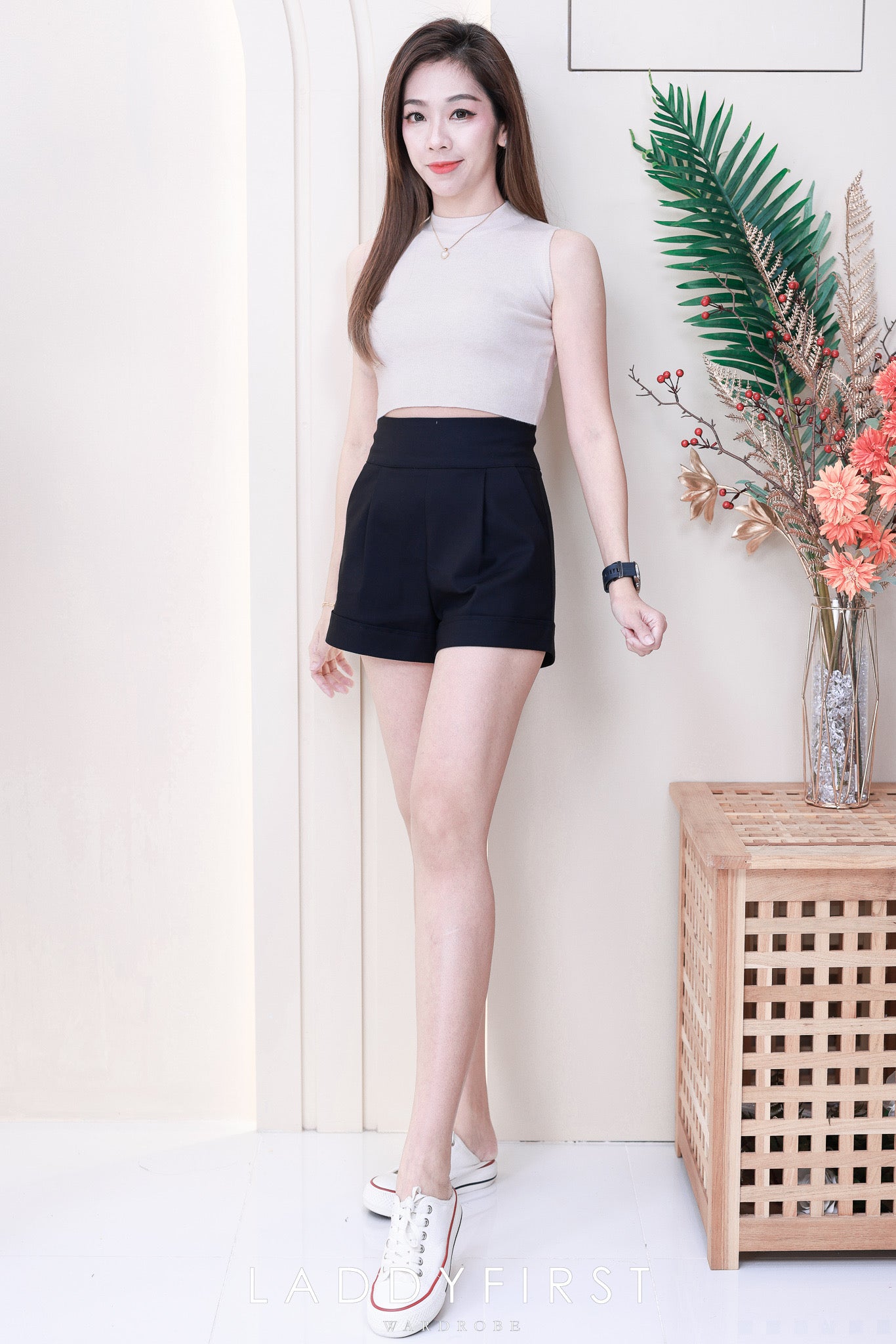 【S6422】✨独家爆单王✨ 独家定制款高品质简约日常西装万能高腰阔腿百搭短裤，有口袋 后中拉链 ❤️❤️ 【D-R1-C4】