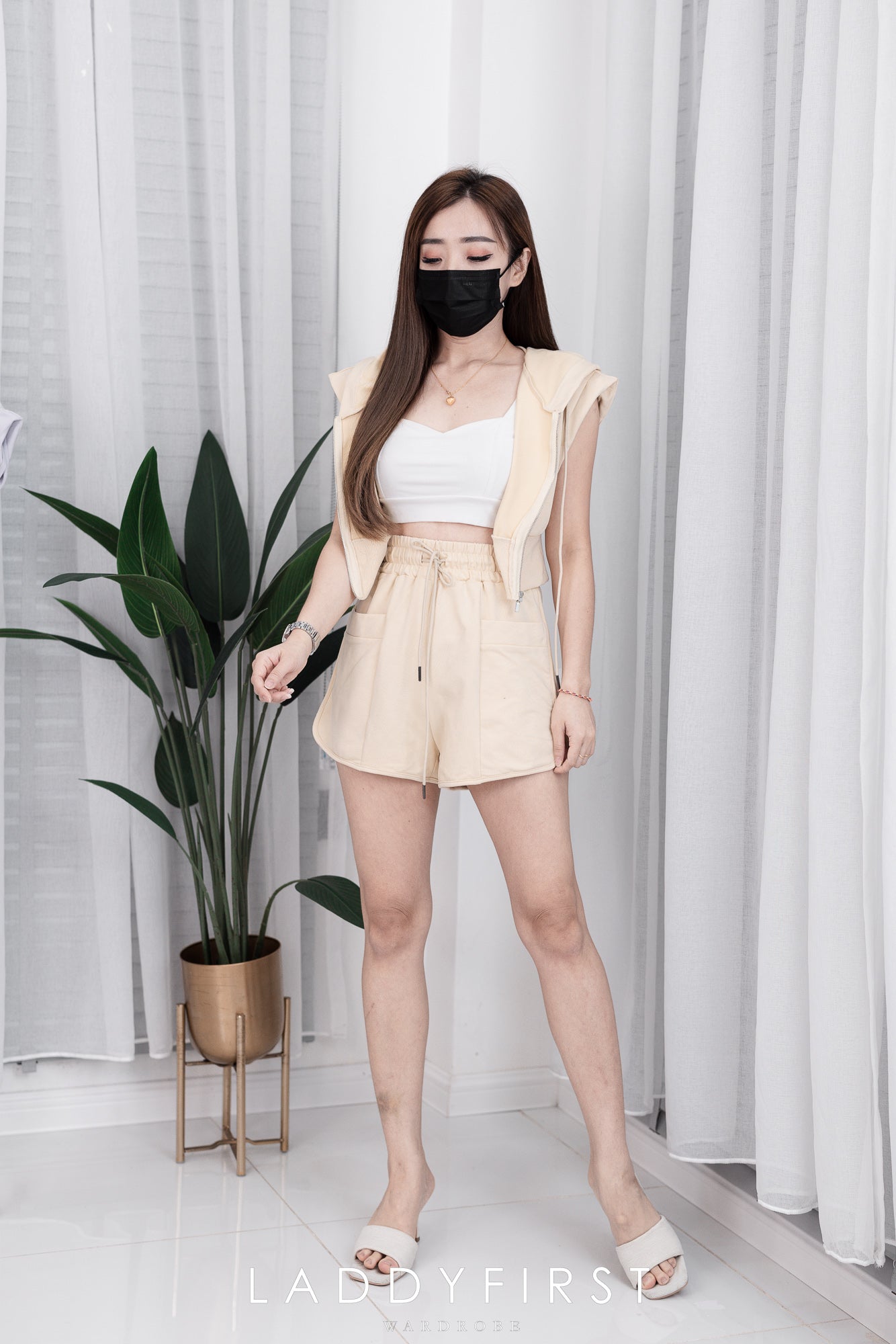 【SS110400】两件式气质卫衣棉质休闲时装套装 连帽短袖上衣➕松紧腰休闲短裤，有口袋