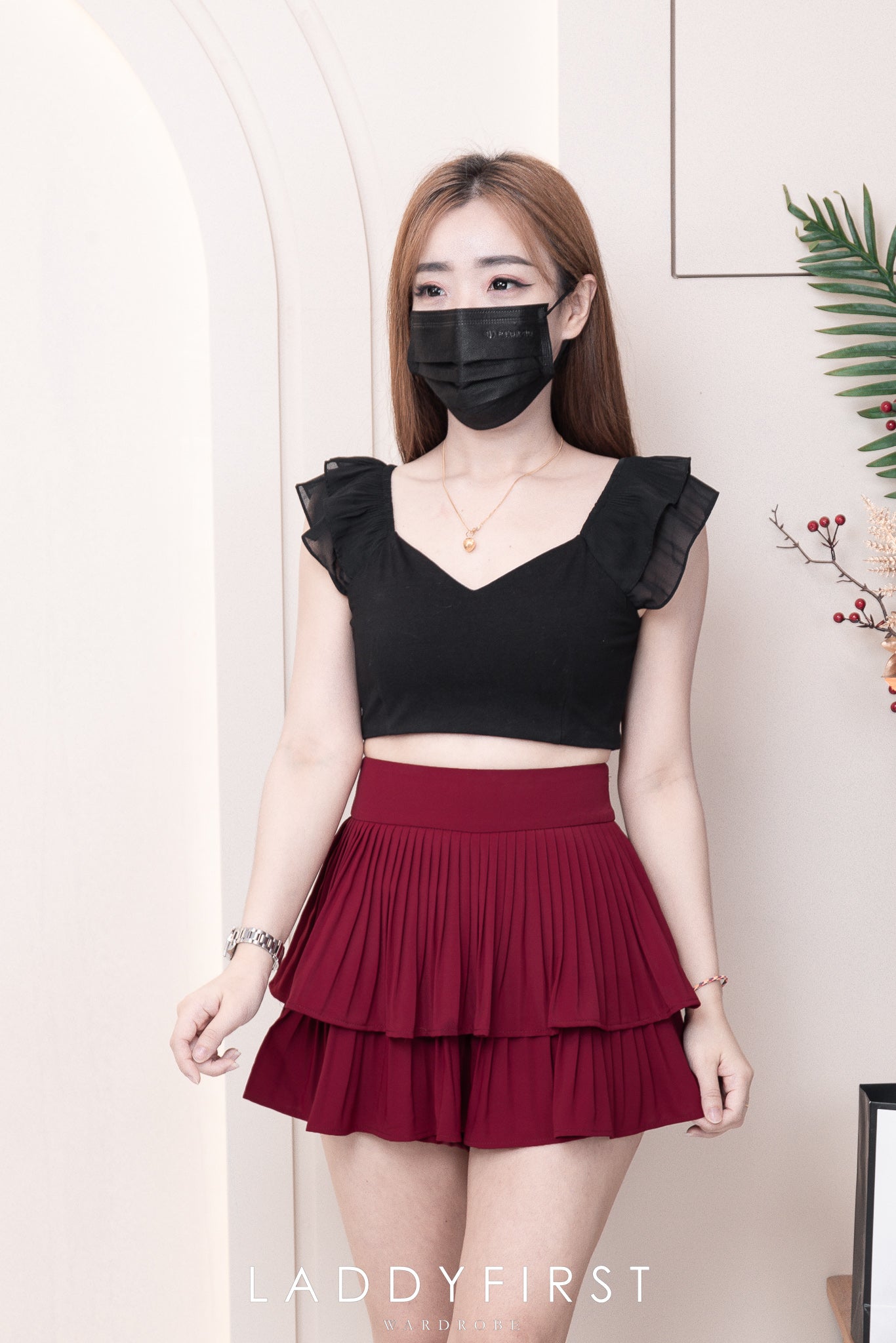 【T226341】独家爆款「短版」无袖叠层荷叶边时装上衣，后中拉链 ❤❤ 【A-R1-C4】