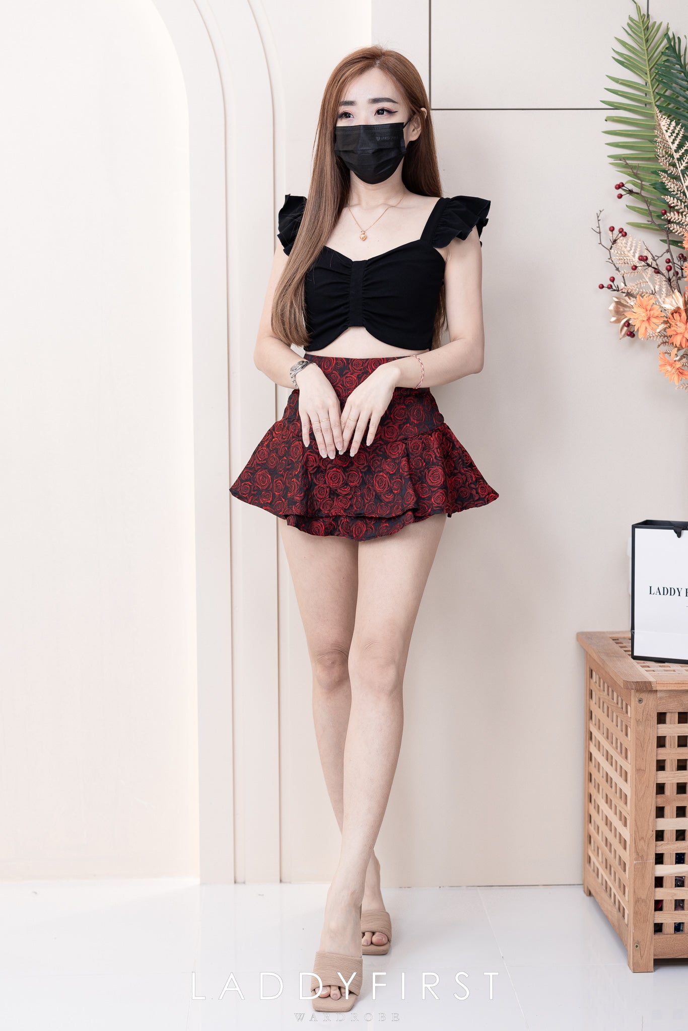 【T3373】独家爆款无袖荷叶边皱褶设计纯棉百搭时装上衣 ❤❤ 【C-R3-C4】