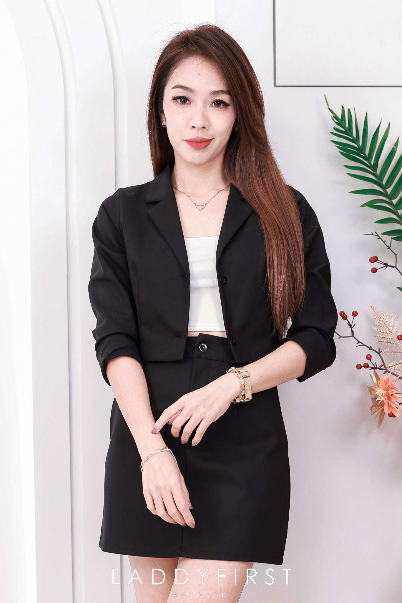 【SS6120】高品质两件式时尚气质西装套装 翻领无长袖西装上衣外套两穿➕前后裙子西装高腰百搭裙子，有口袋 ❤️❤️