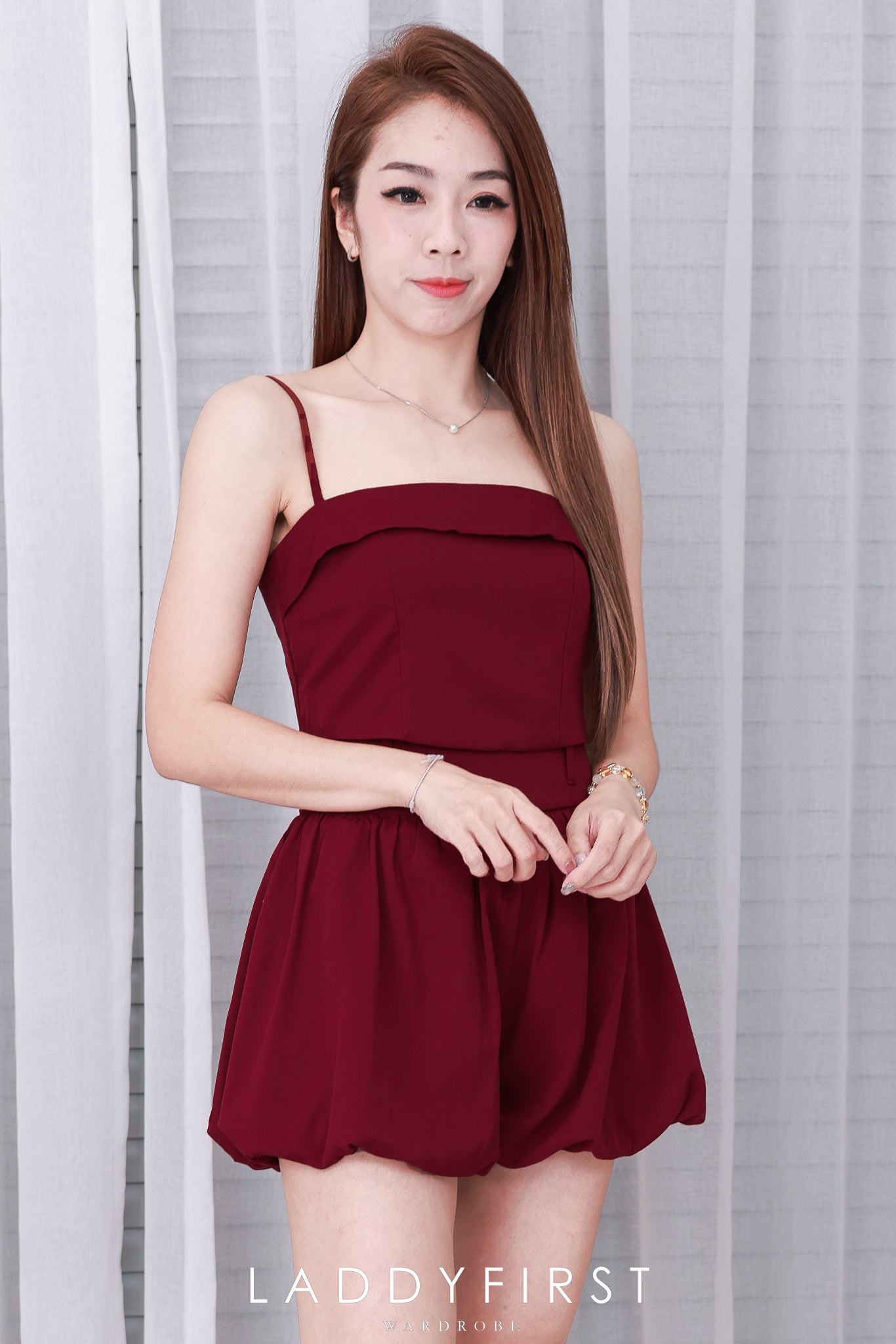 【SS7103】高品质两件式西装实在套装 自调无袖肩带短版上衣➕西装高腰百搭裙子，灯笼设计西装高腰短裤 ❤️❤️