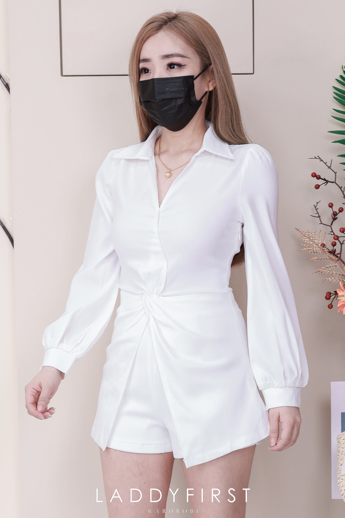 【SS8235001】【LFW独家小圆饼】高品质两件式韩式气质长袖西装套装 腰围扭褶设计翻领长袖上衣➕西装高腰百搭短裤❤️❤️ 【D-R1-C5】