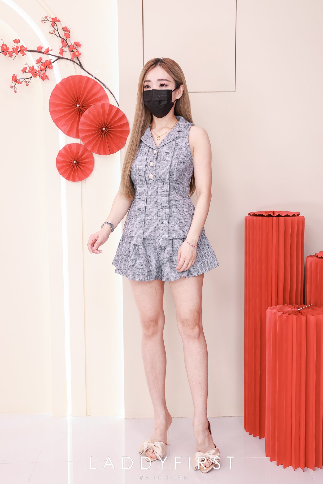 【SS21580 / 38185】高品质两件式高级感名媛小香风套装  翻领无袖连衣裙➕小香风阔腿高腰短裤 ❤️❤️