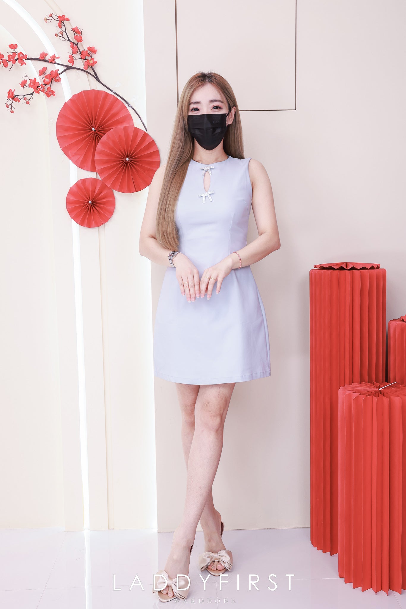 【D81558 / 16401】高品质法式高端气质收腰无线西装连身裙子，闪钻蝴蝶结胸针点缀，有口袋 ❤️❤️