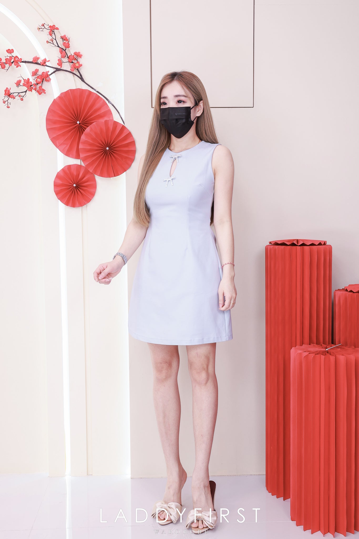 【D81558 / 16401】高品质法式高端气质收腰无线西装连身裙子，闪钻蝴蝶结胸针点缀，有口袋 ❤️❤️
