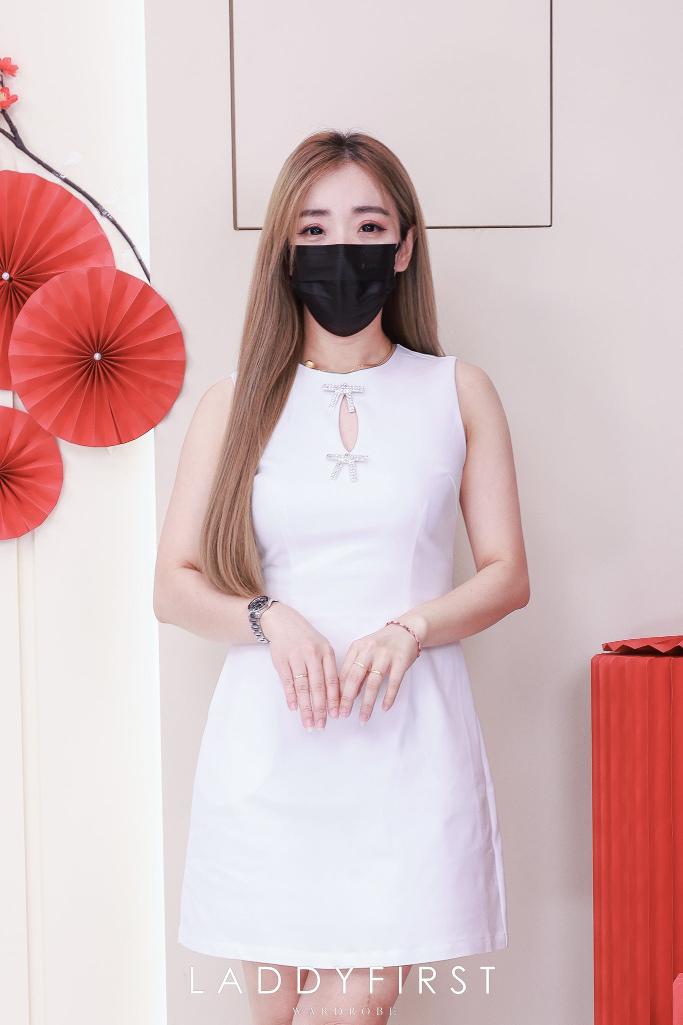 【D81558 / 16401】高品质法式高端气质收腰无线西装连身裙子，闪钻蝴蝶结胸针点缀，有口袋 ❤️❤️