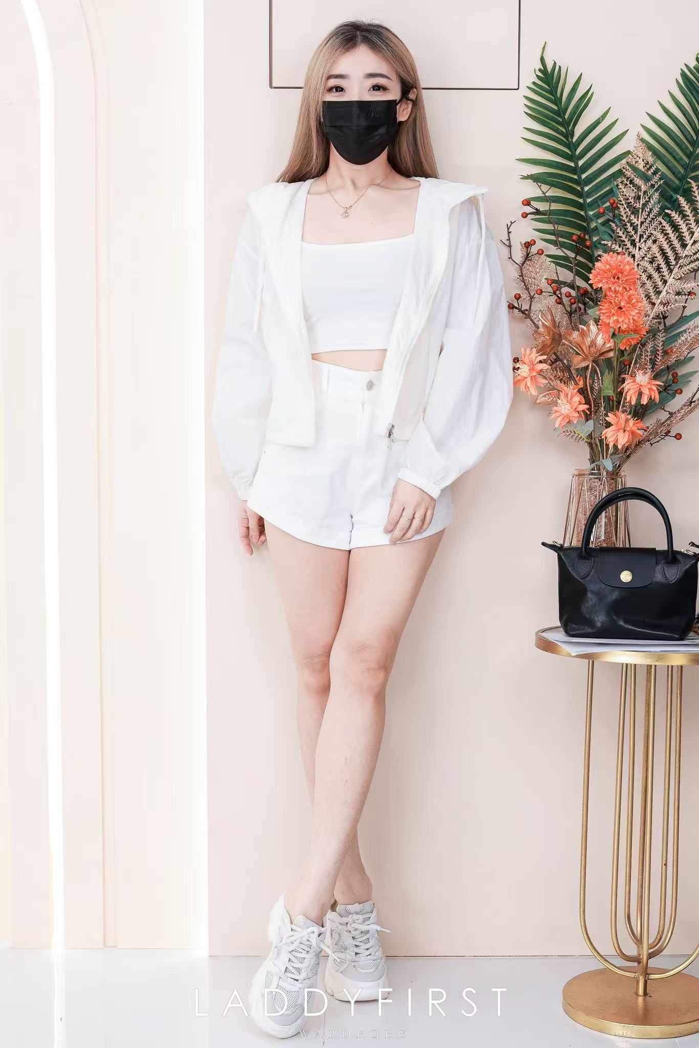 【S121463-1】⚡爆款补货预定款⚡高品质COTTON JEANS牛仔弹力高腰百搭短裤，后腰伸缩弹力，有口袋 ❤️❤️