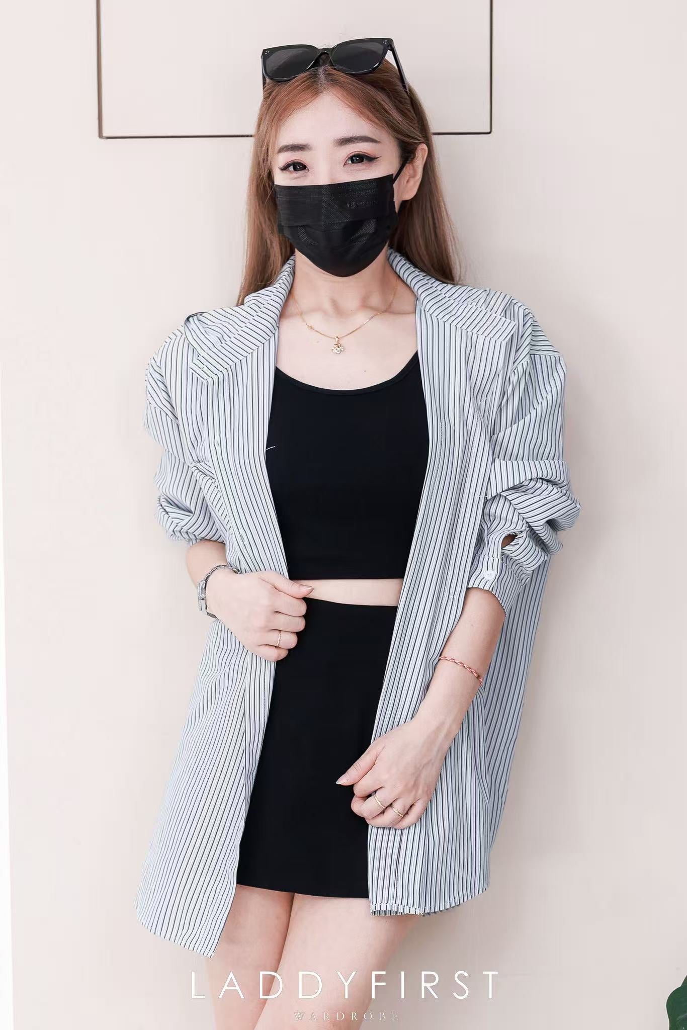 【SS25186】*强力推荐款＊高品质韩版三件套 , 衬衫连帽外套 ➕ 厚棉背心 ➕百搭裤裙 ❤️