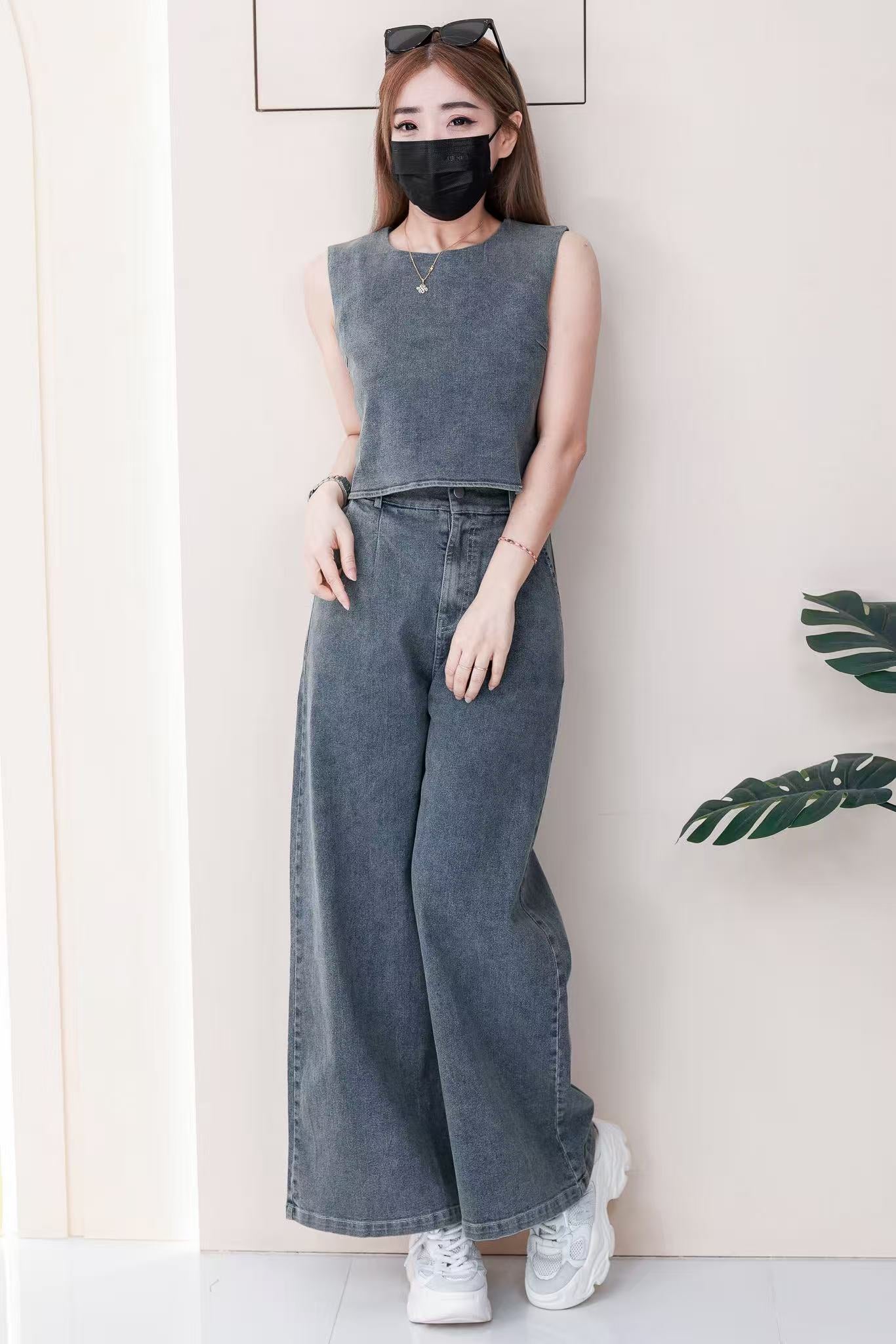 【SS2631】高品质两件式御姐风气质简约牛仔套装 宽松牛仔无袖上衣➕阔脚牛仔高腰百搭短裤，有口袋 ❤️❤️