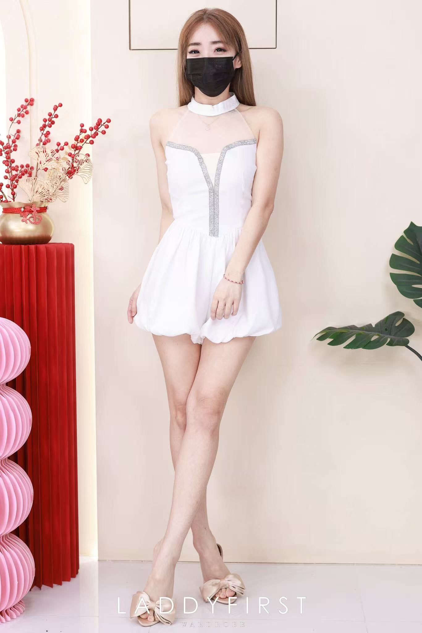 【D8237741】高品质精美烫钻设计拼接缎面无袖蓬蓬花苞连身短裤 ❤❤【B-R3-C2】