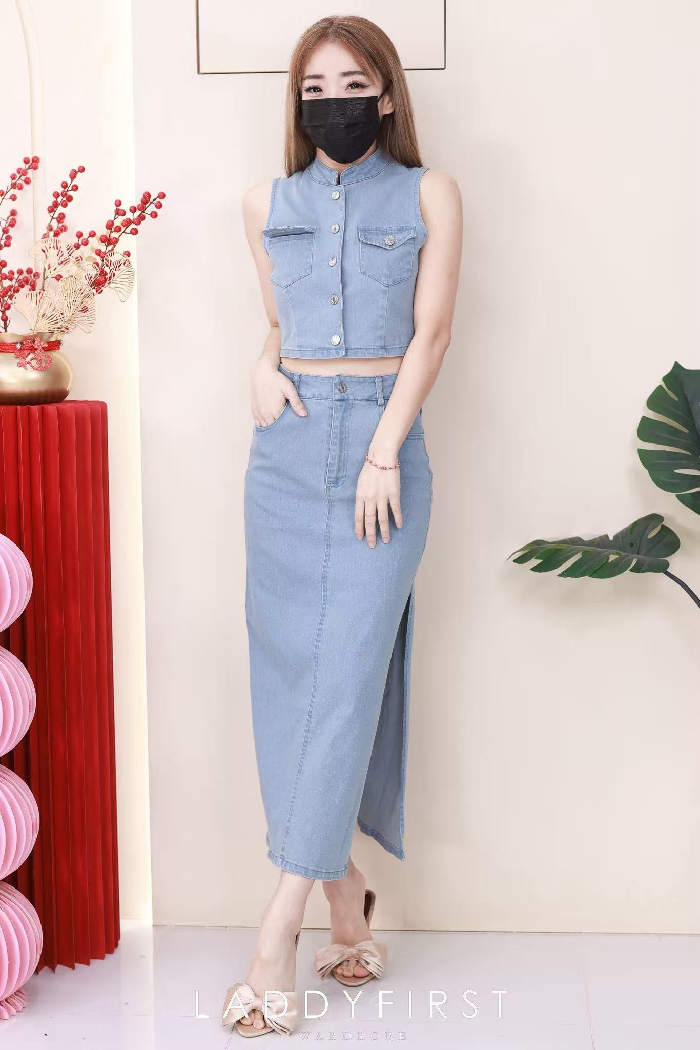 【SS21723 / 37601】高品质两件式韩系御姐风气质牛仔套装 马甲式牛仔上衣➕侧边开叉设计牛仔高腰长裙❤️❤️【B-R1-C4】