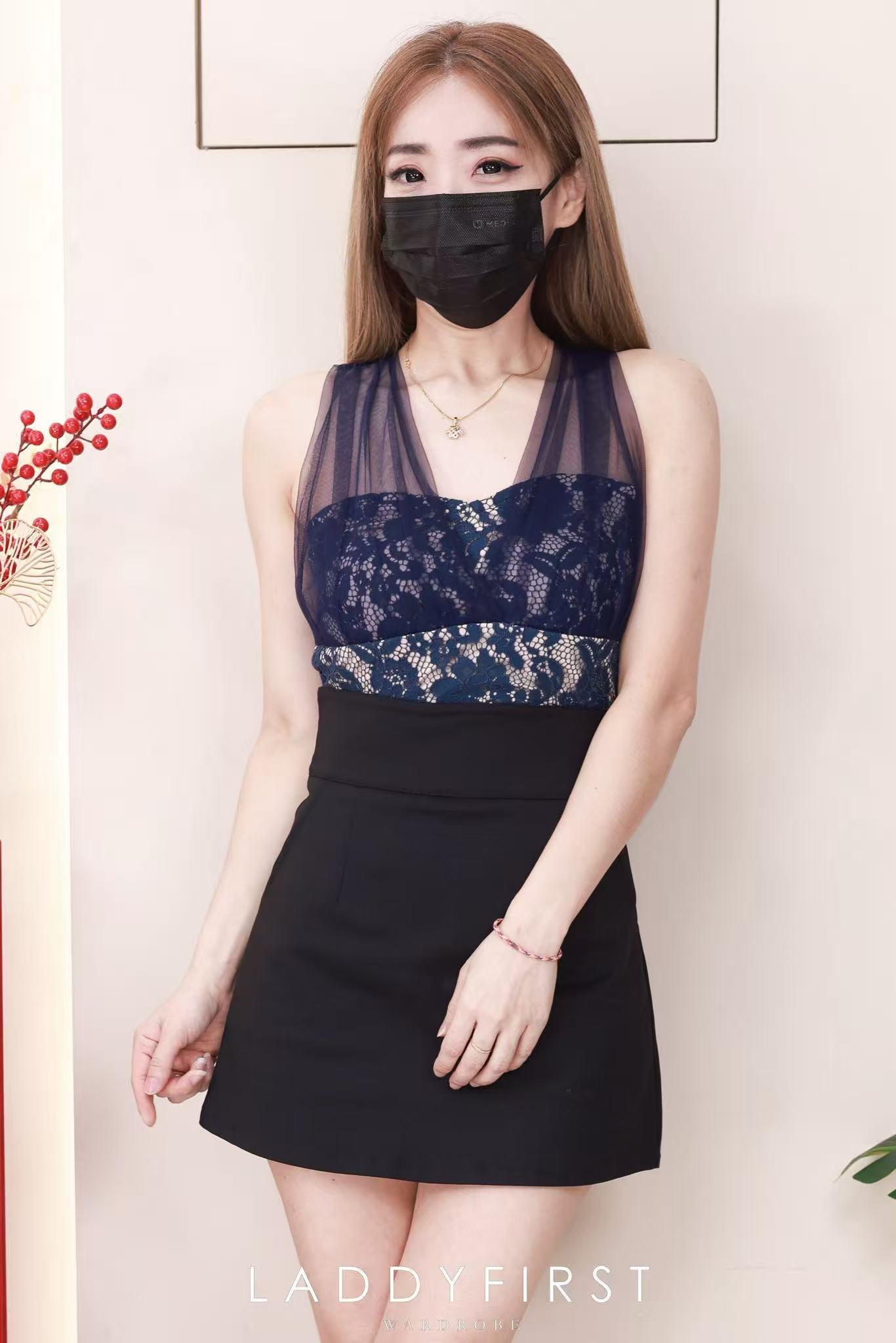 【T8239401】高品质水溶蕾丝拼接网纱无袖短版上衣 ❤❤