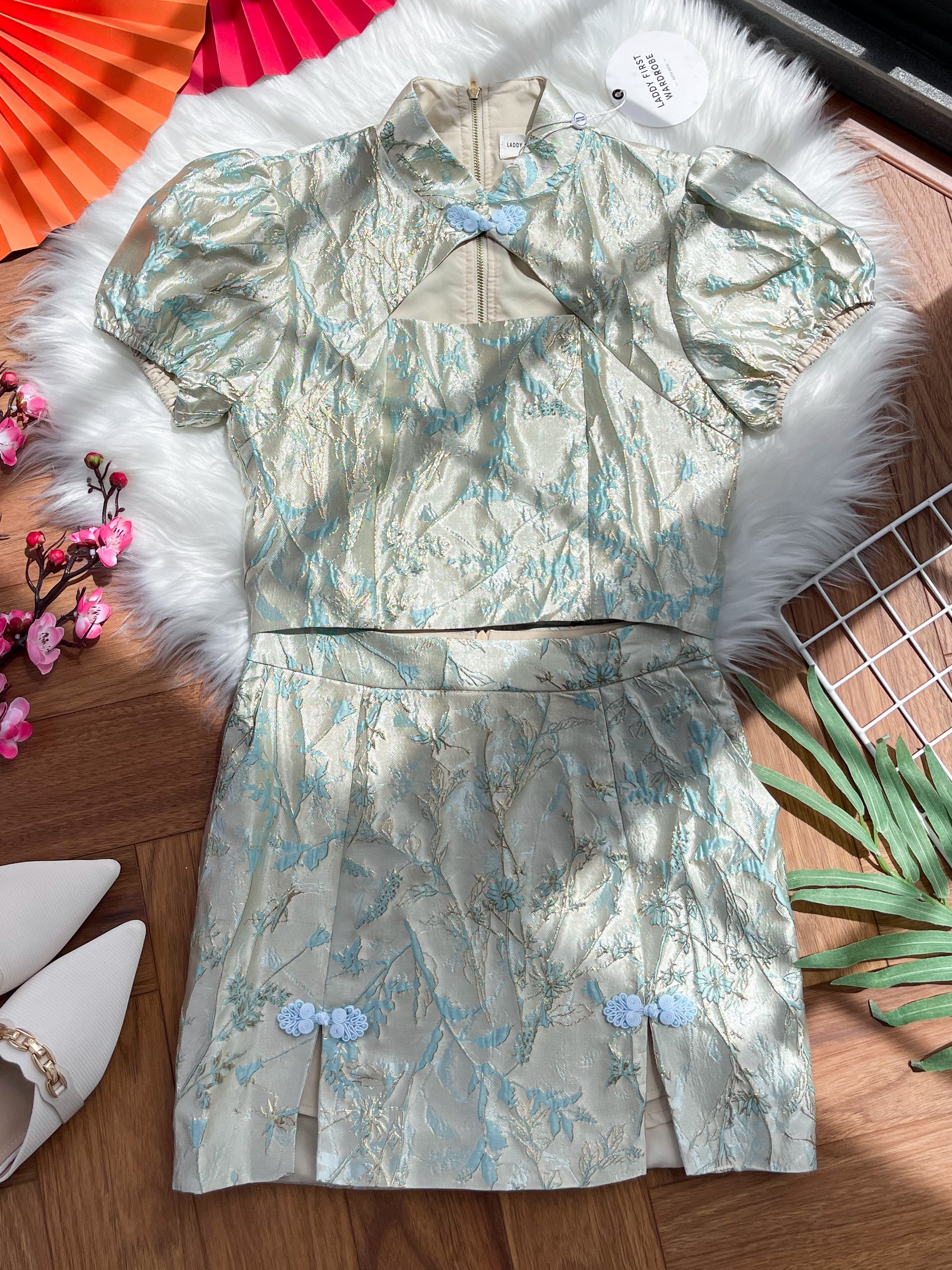 【SS19303】独家爆款两件式新年款高质量旗袍提花套装 , 盘口镂空短袖上衣➕高腰裙子，有口袋