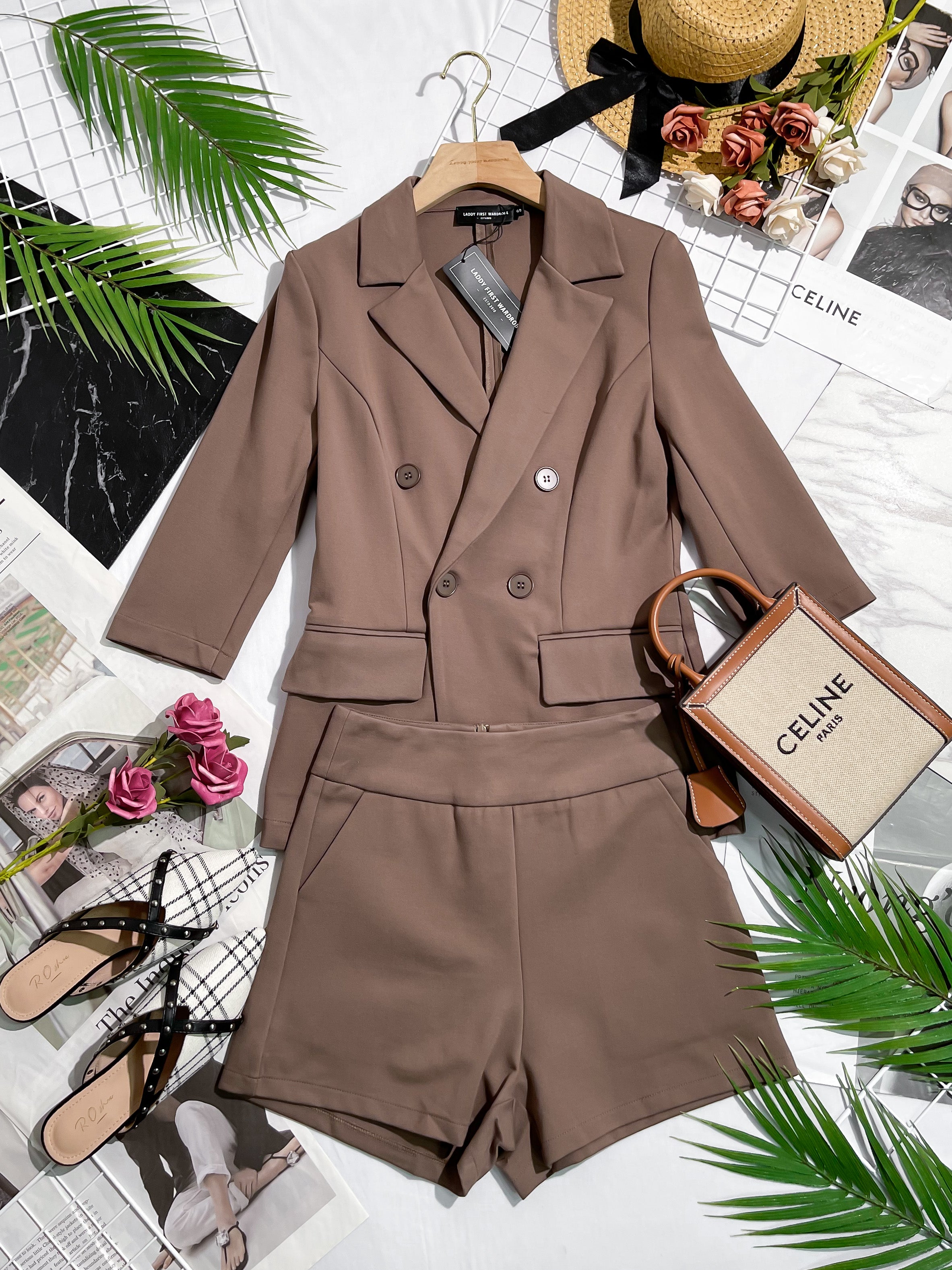 【SS339991】两件式厚实罗马套装修身罗马外套上衣 ➕ 高腰罗马短裤 , 有口袋 ❤❤【A-R1-C2】