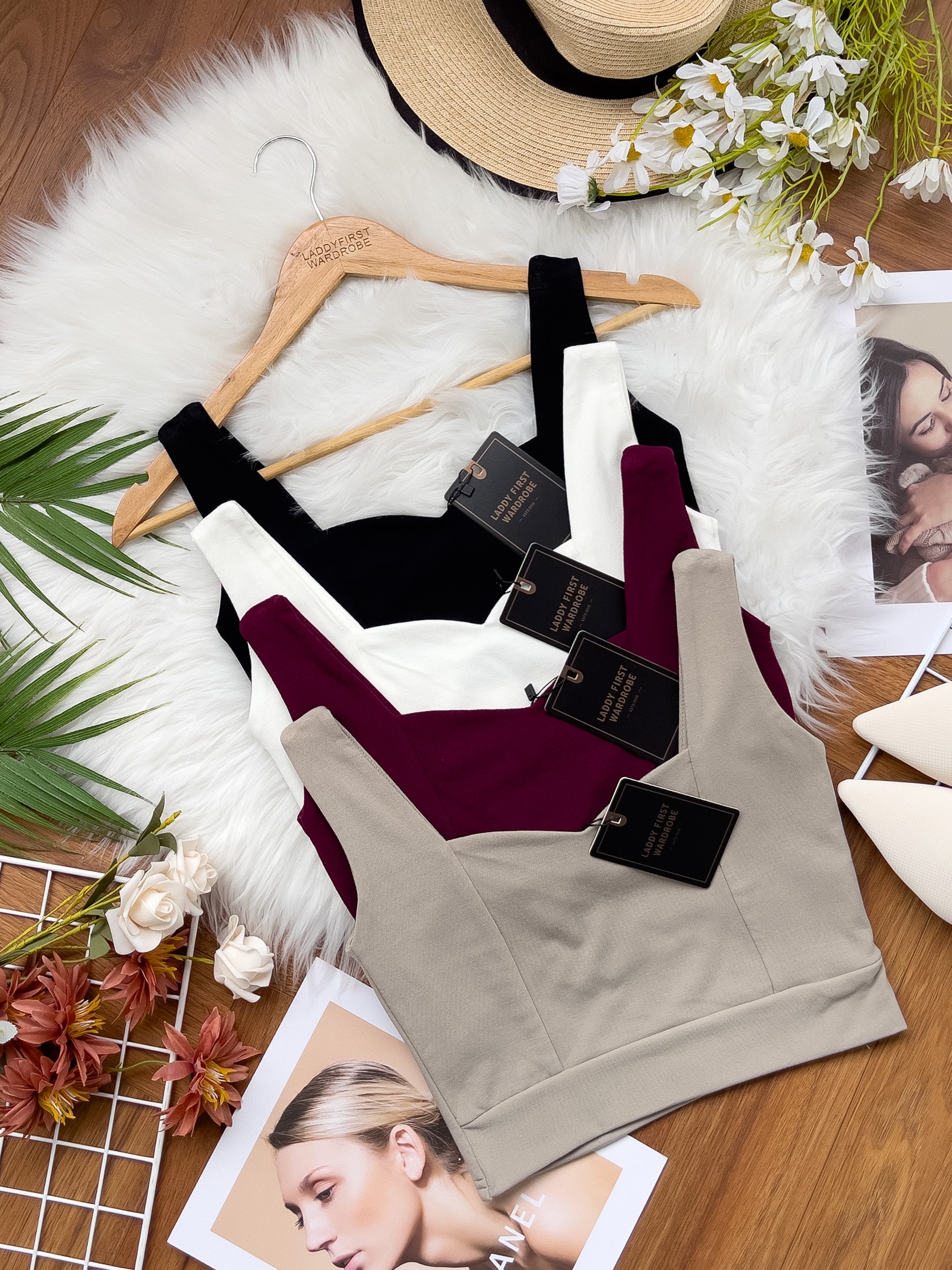 【T66162】🧧 宠粉福利回馈 🧧 独家爆款无拼缝双层爱心领无袖百搭小内搭上衣 ❤️❤️【A-R3-C3】