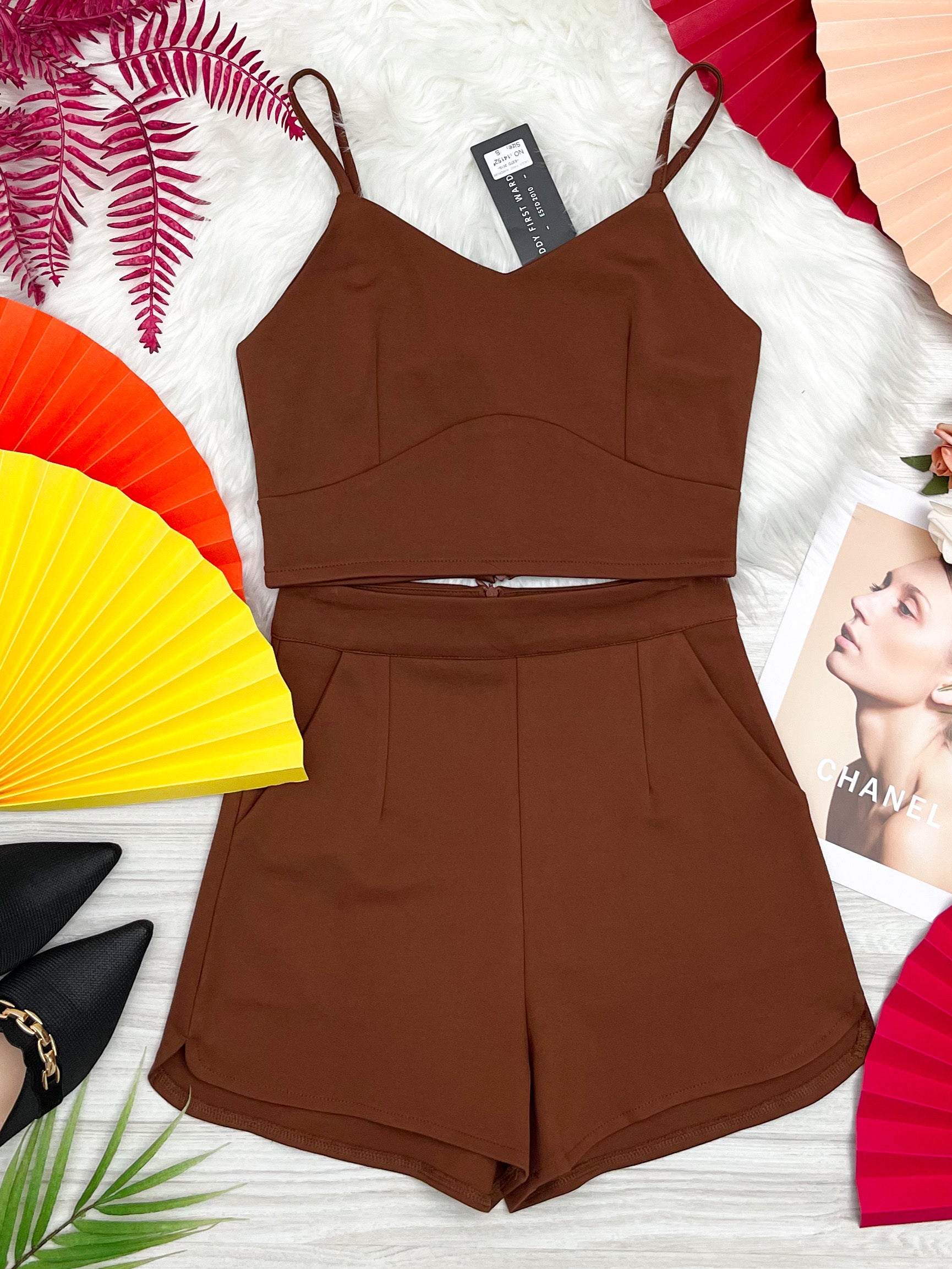 【SS14152】独家爆款两件式罗马弹力时装上衣 无袖肩带上衣，肩带可自行调节➕高腰短裤，有口袋【A-R1-C3】