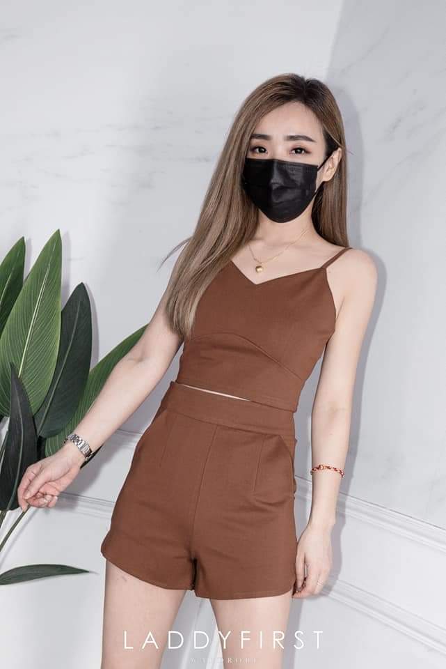 【SS14152】独家爆款两件式罗马弹力时装上衣 无袖肩带上衣，肩带可自行调节➕高腰短裤，有口袋【A-R1-C3】