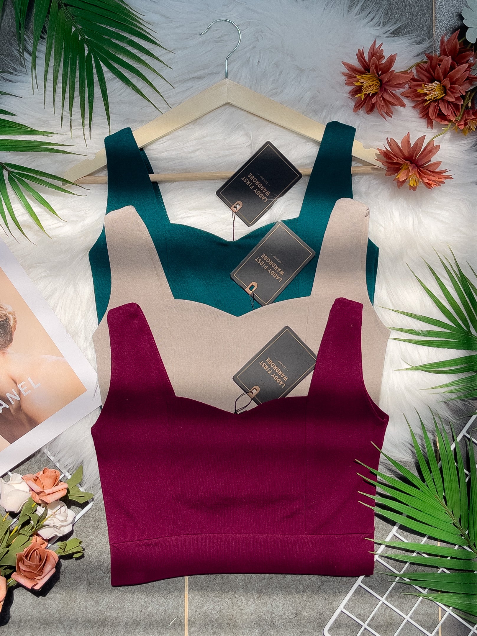 【T66162】🧧 宠粉福利回馈 🧧 独家爆款无拼缝双层爱心领无袖百搭小内搭上衣 ❤️❤️【A-R3-C3】