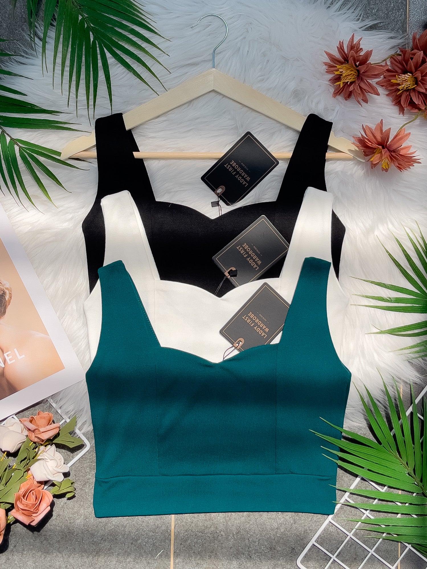 【T66162】🧧 宠粉福利回馈 🧧 独家爆款无拼缝双层爱心领无袖百搭小内搭上衣 ❤️❤️【A-R3-C3】